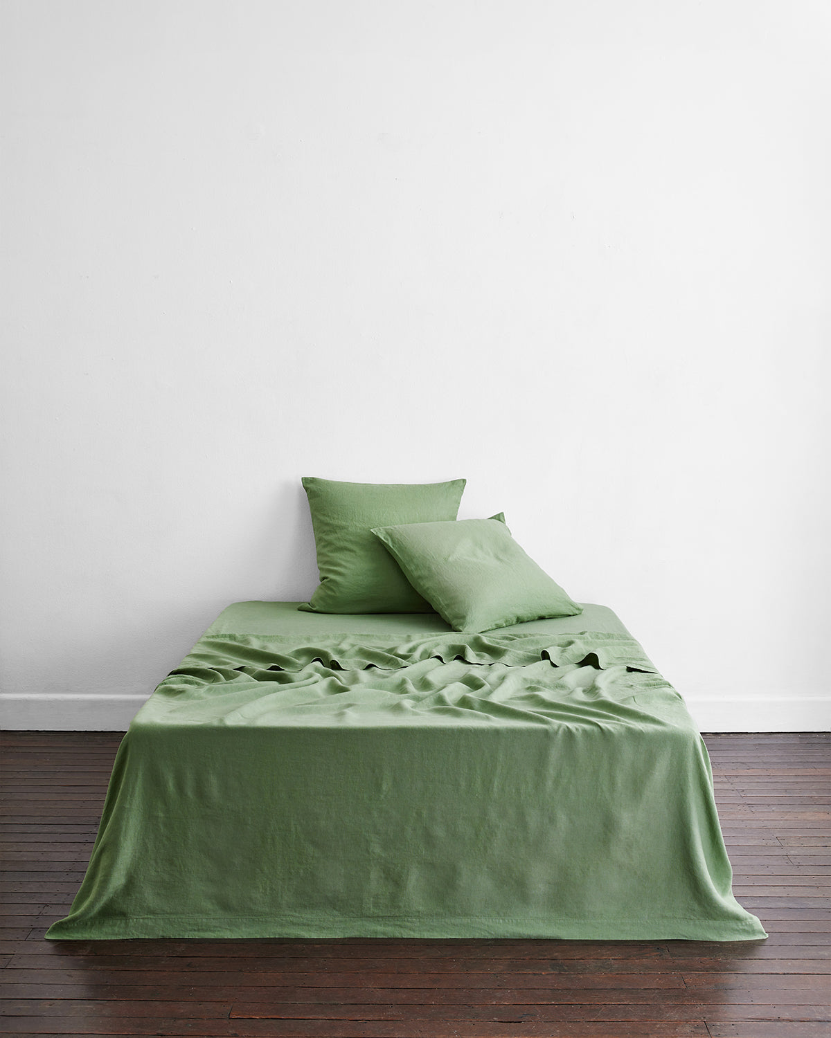 Premium 100% French Flax Linen Pillowcase Set (2 Pack) - Natural Pistachio Green - Breathable & Hypoallergenic Bedding for European Style Home Decor - Perfect for Master Bedroom, Guest Room & Luxury Hotels