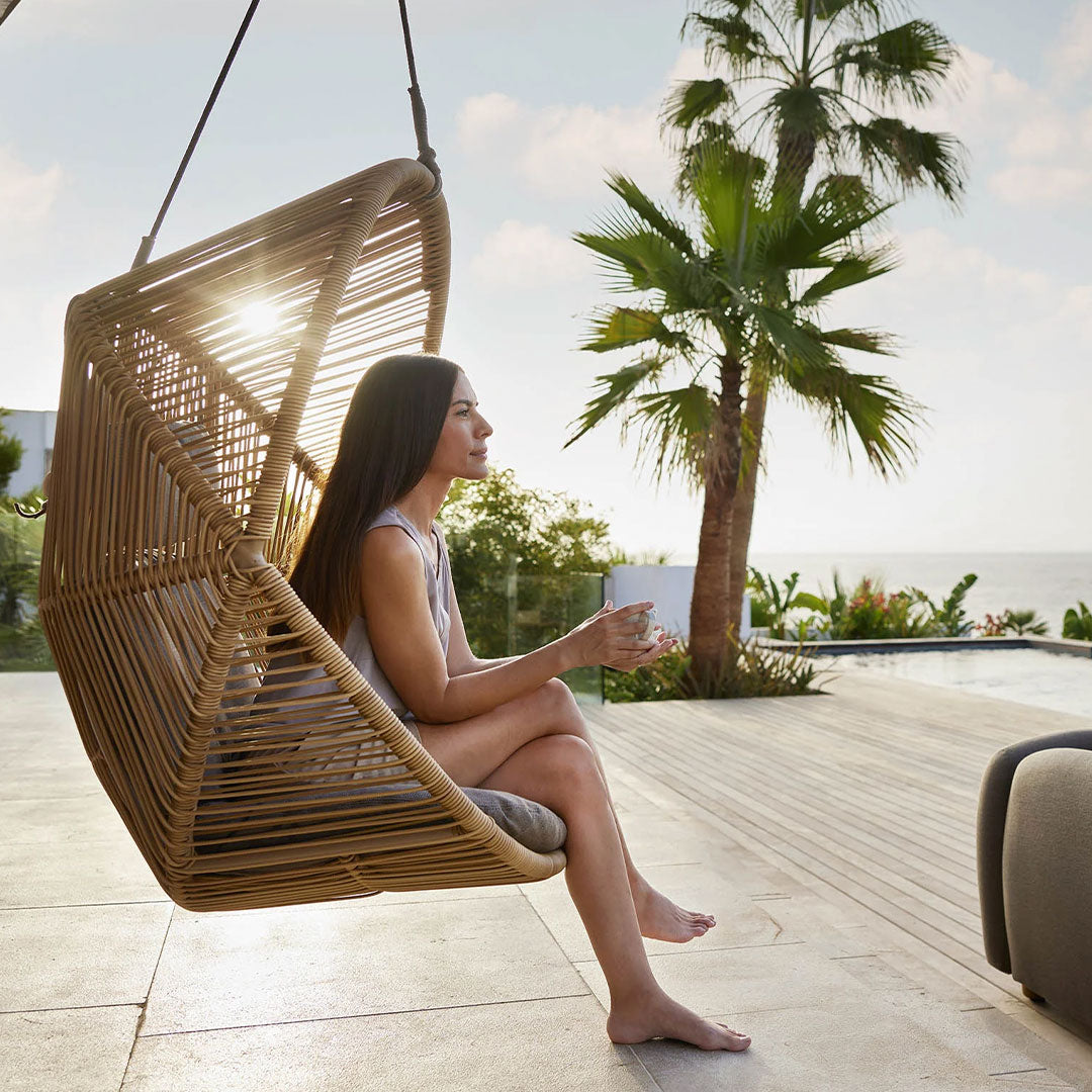 Hive Hanging Chair - Indoor/Outdoor Hammock Swing with Stand - Perfect for Patio, Garden, and Relaxation