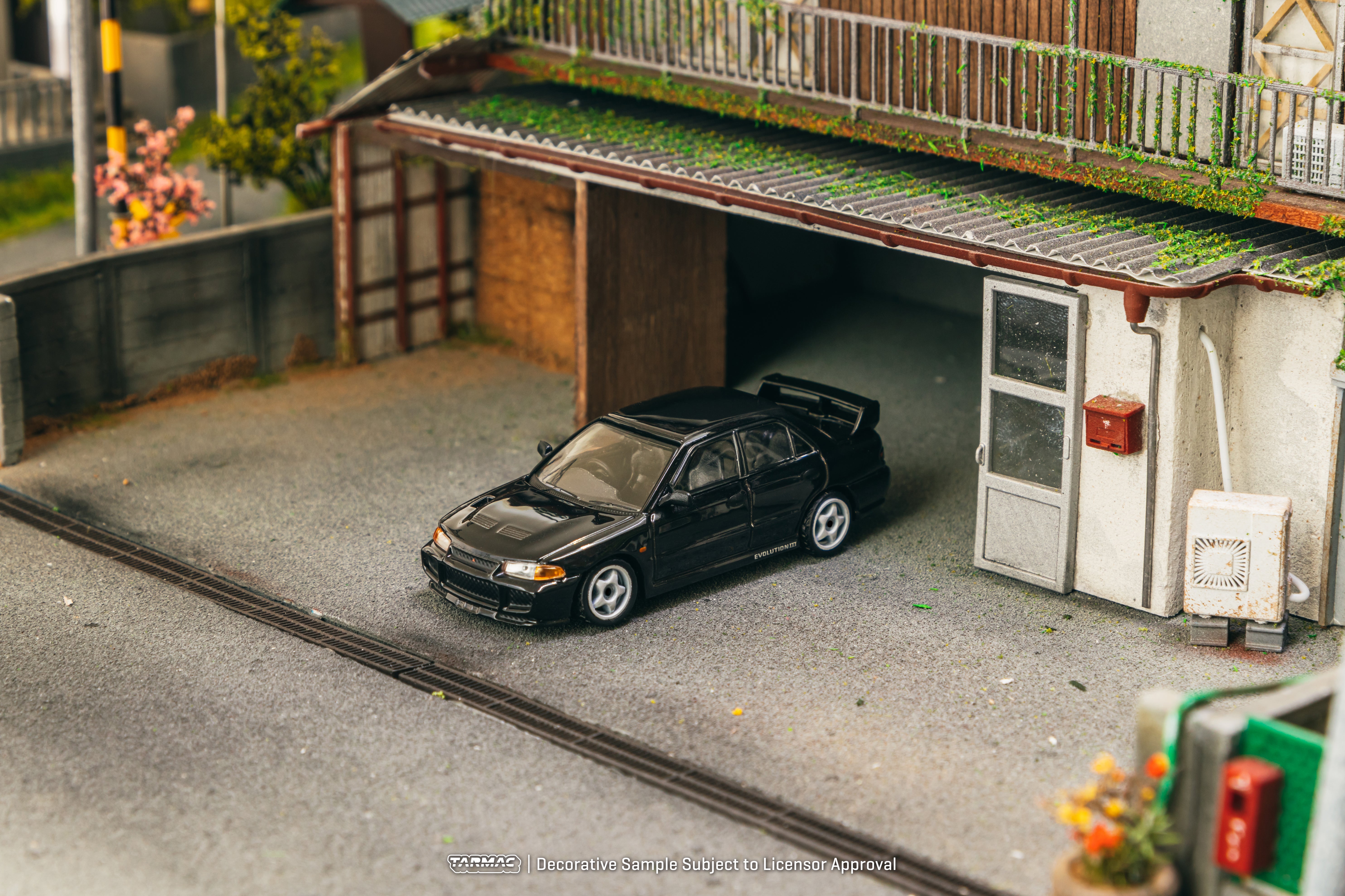 Tarmac Works 1/64 Scale Mitsubishi Lancer GSR Evolution III Diecast Model Car - Black - Collectible Miniature Vehicle for Display & Racing Scenes - Perfect for Diecast Collectors & Car Enthusiasts