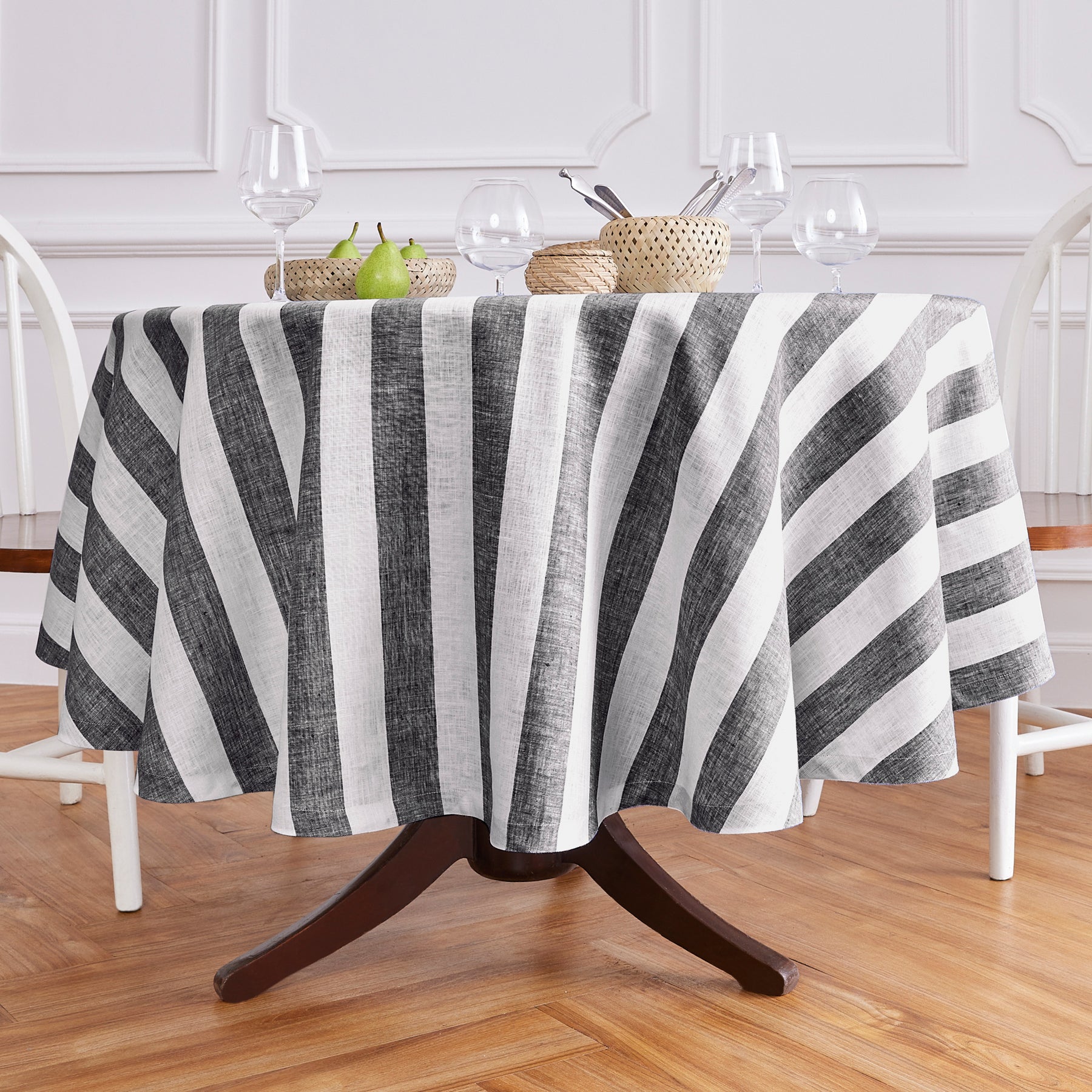 Stylish Cabana Stripe Round Tablecloth - Waterproof & Washable - Perfect for Outdoor Dining, Picnics, and Beach Parties