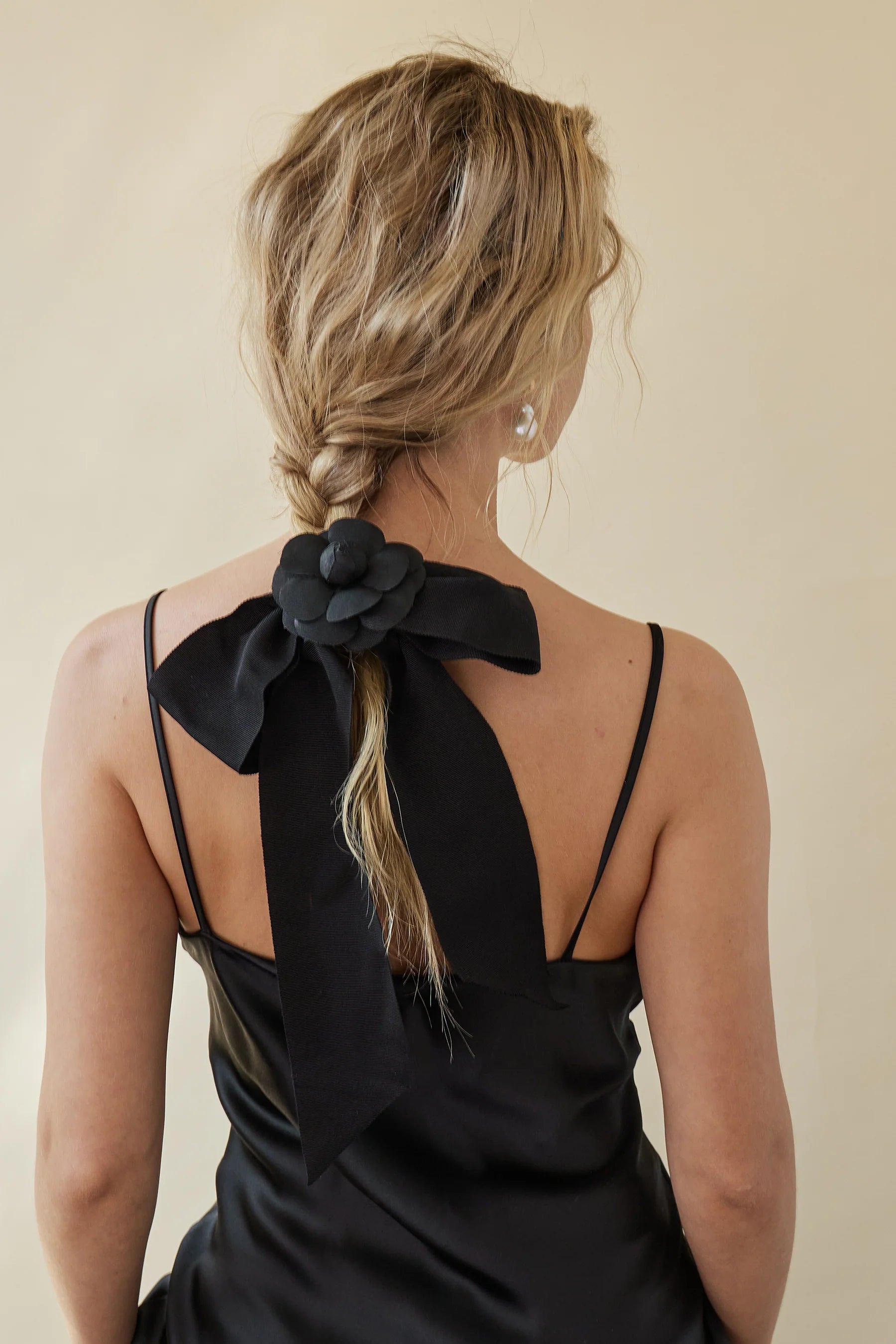 Jenna Grand Bow - Elegant Hair Accessory for Women, Girls | Perfect for Weddings, Parties & Special Occasions