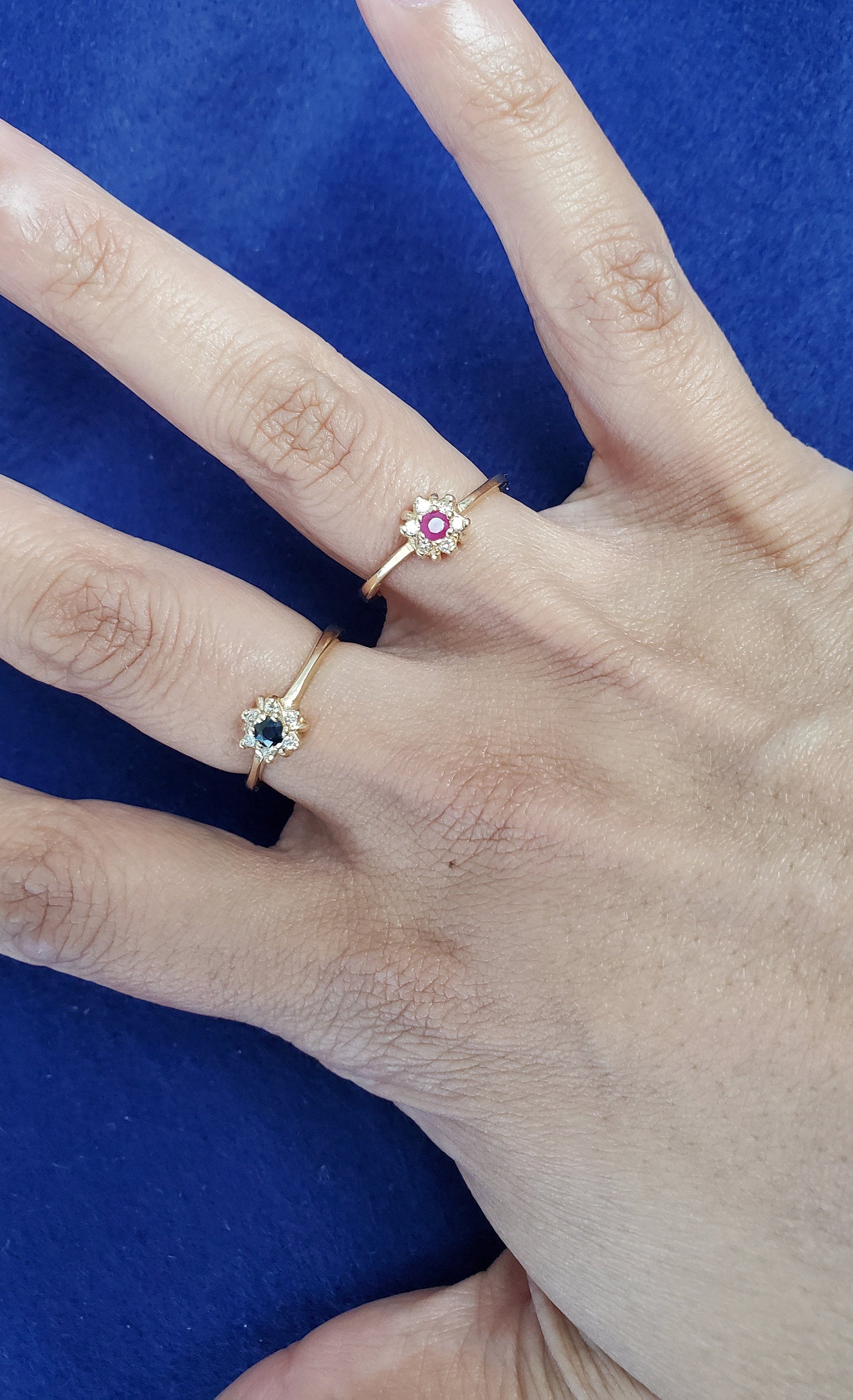 14K Yellow Gold Flower Shaped Sapphire or Ruby Ring - Elegant Jewelry for Weddings, Anniversaries & Special Occasions