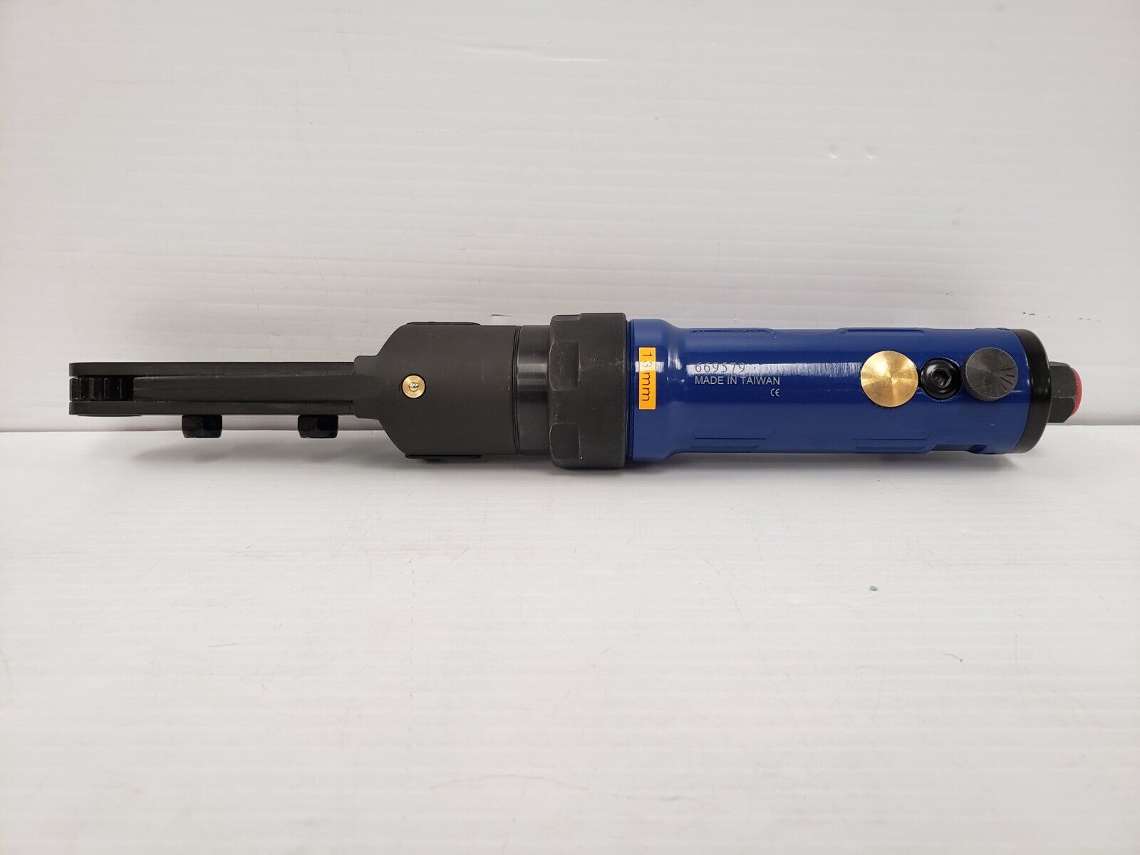 Deelat 13MM Air Ratchet Wrench - Heavy Duty Pneumatic Impact Tool for Automotive Repair & DIY Projects - Perfect for Tire Changes, Engine Work & Mechanical Maintenance