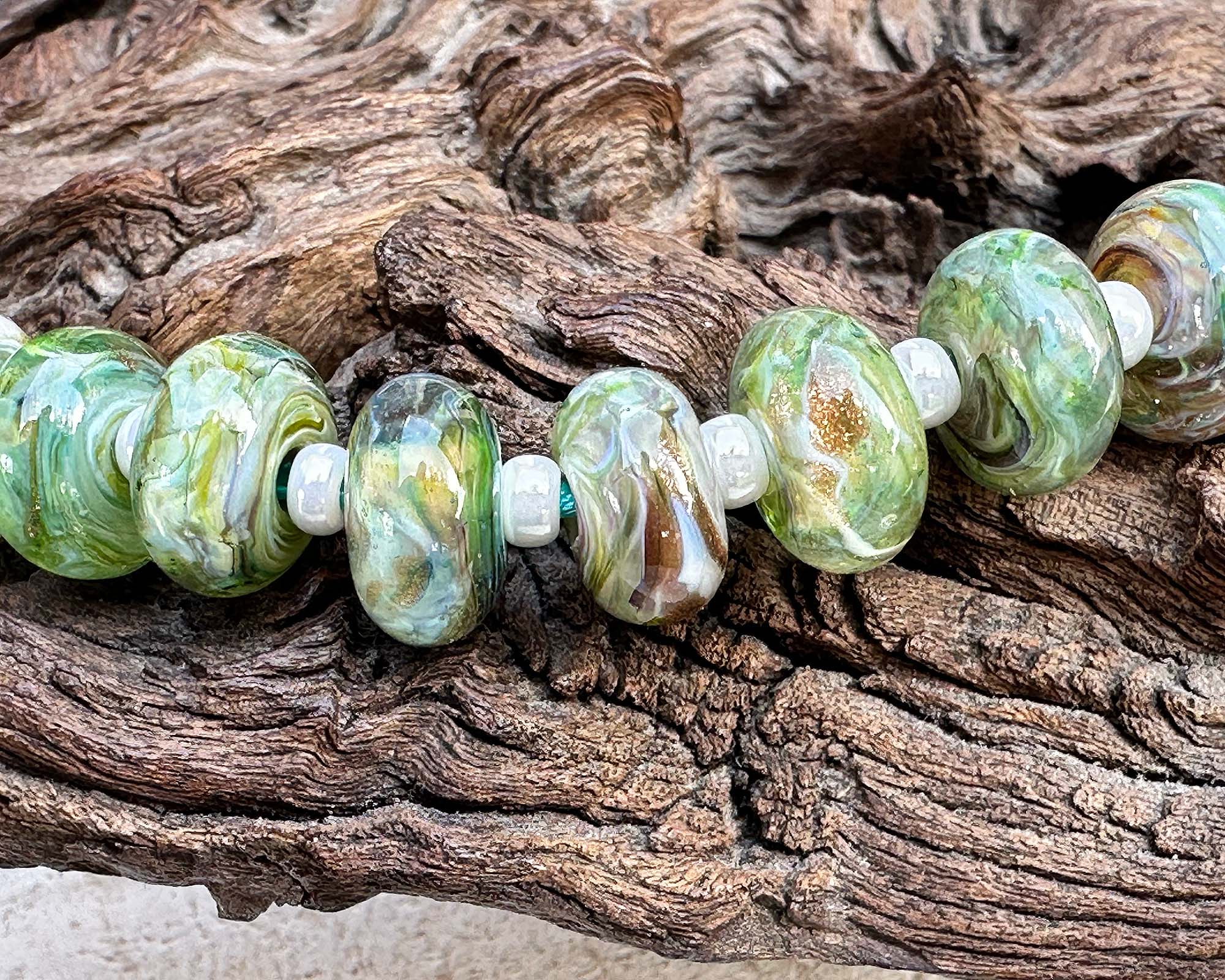 11pcs Green Emerald Glow Lampwork Glass Beads Set for Jewelry Making - DIY Bracelets, Necklaces & Craft Projects (SRA)