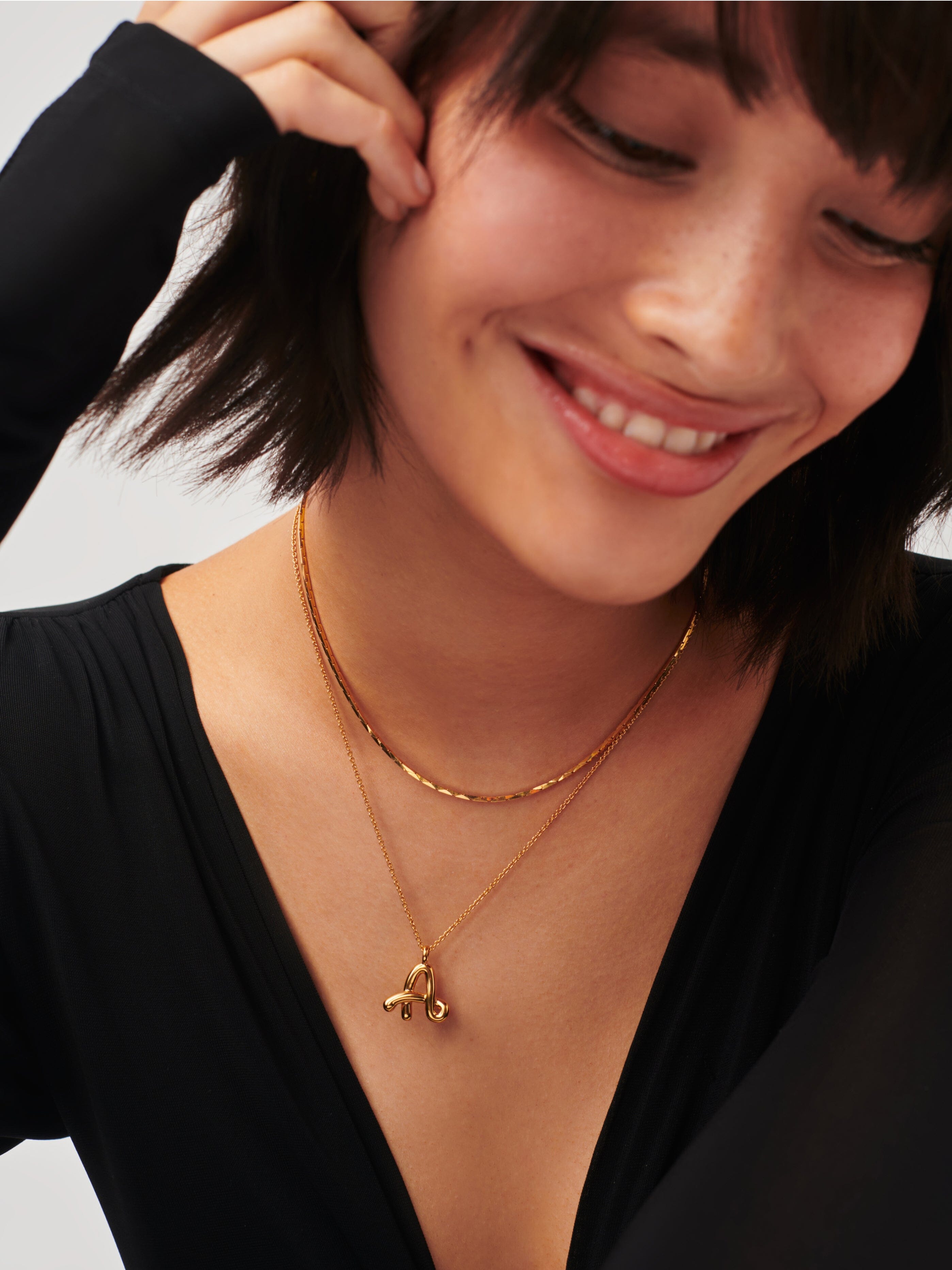 Lucy Williams Cobra Snake Chain Choker Necklace - 18k Gold Plated Elegant Jewelry for Women - Perfect for Parties, Date Nights & Special Occasions
