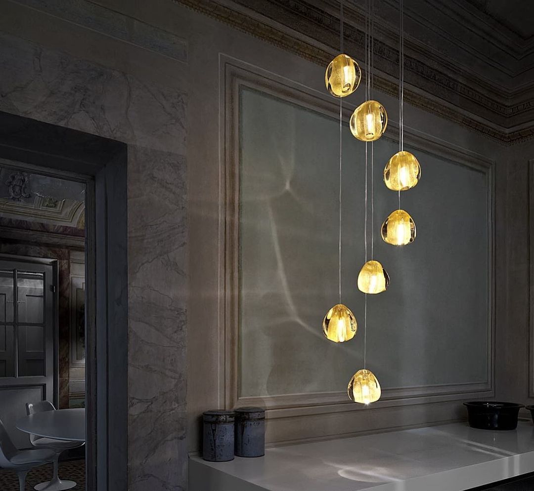 Elegant Crystal Pendant Light - Modern Chandelier for Dining Room, Bedroom & Living Room Decor - Dimmable LED Hanging Lamp for Home & Office Lighting