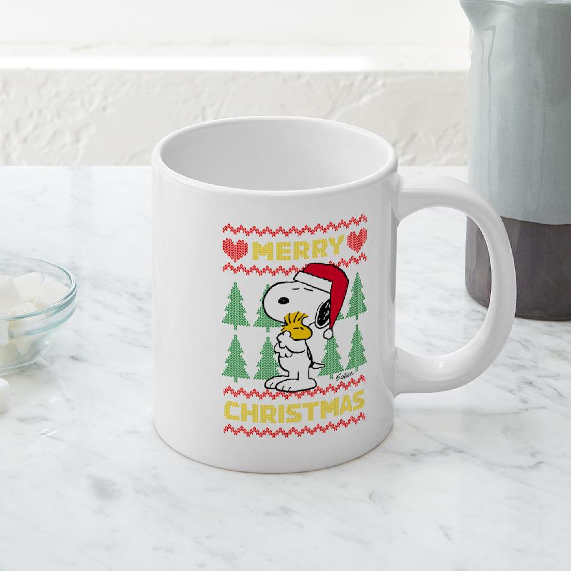 Snoopy Merry Christmas 20 oz Ceramic Coffee Mug - Large Insulated Tea Cup with Handle for Holiday Gifts, Office Use & Cozy Home Decor
