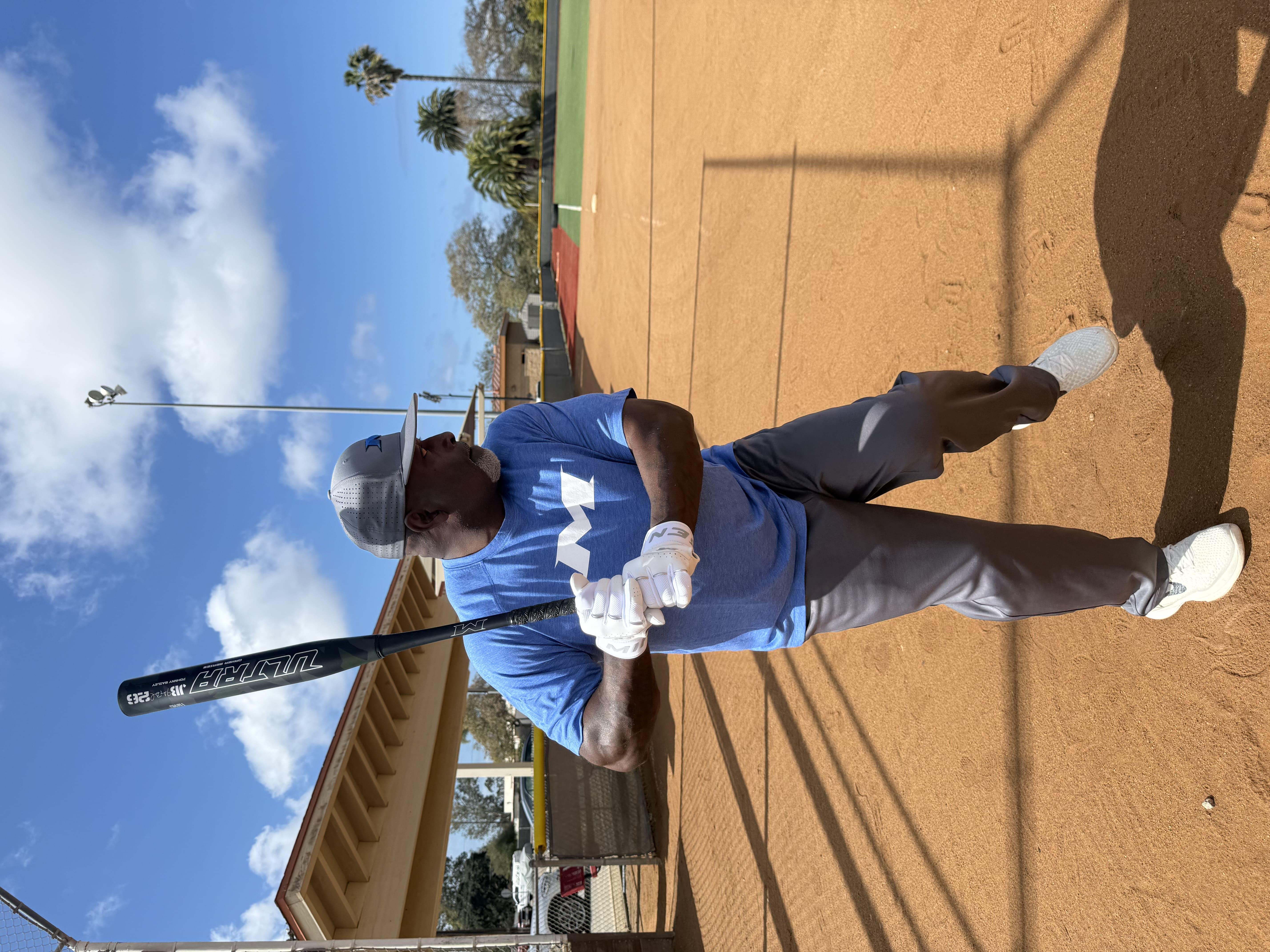 **Miken Ultra Gamer Series Johnny Bailey SSUSA Senior Slowpitch Softball Bat (MSS5JBL) - 2025 Model - Perfect for Competitive Play & Training**    *Optimized for Google SEO with keywords, translated to English, and enhanced with usage scenarios.*