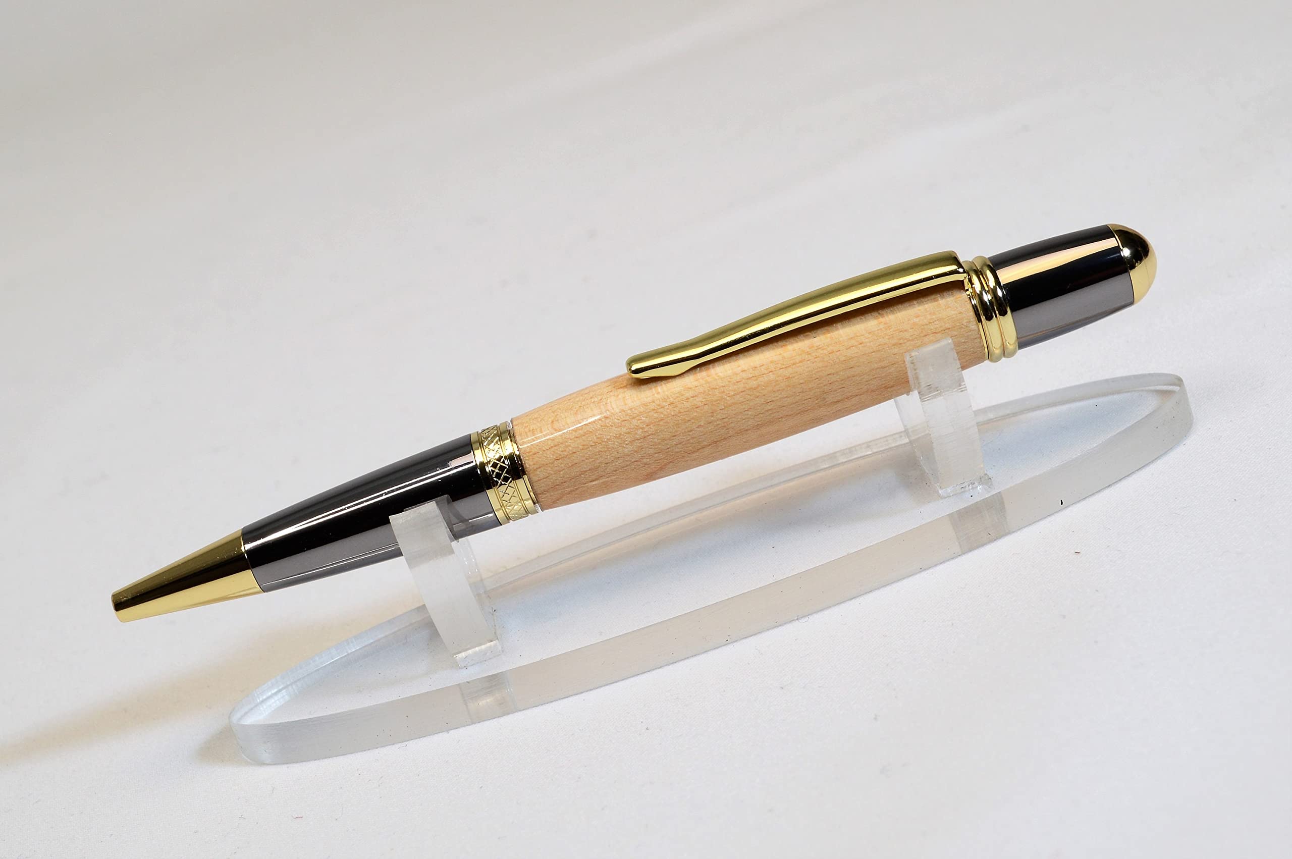Breslin Center Twist Pen - Handcrafted Wooden Basketball Court Memorabilia - Unique Collectible Gift for Sports Fans - Perfect for Office, Home, or Game Day Souvenirs