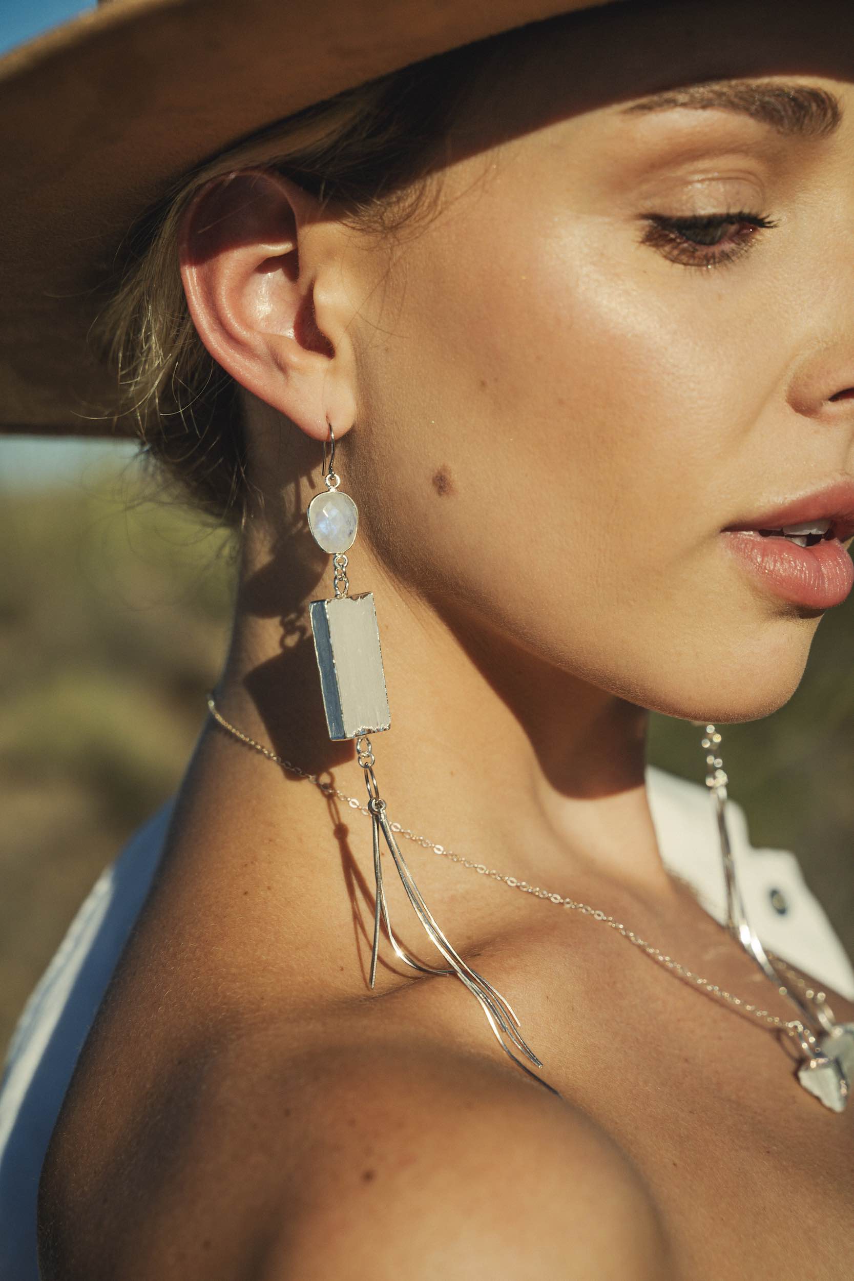 Selenite & Moonstone Fringe Earrings for Women - Boho Crystal Dangle Earrings - Spiritual Healing Jewelry for Yoga, Meditation & Everyday Wear