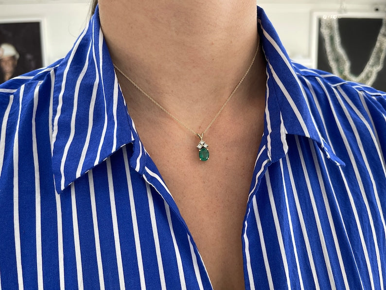 2.27tcw 14K Gold Oval Cut Natural Dark Green Emerald & Diamond Accent Split Bail Pendant Necklace for Women - Elegant Jewelry Gift for Birthday, Anniversary & Special Occasions