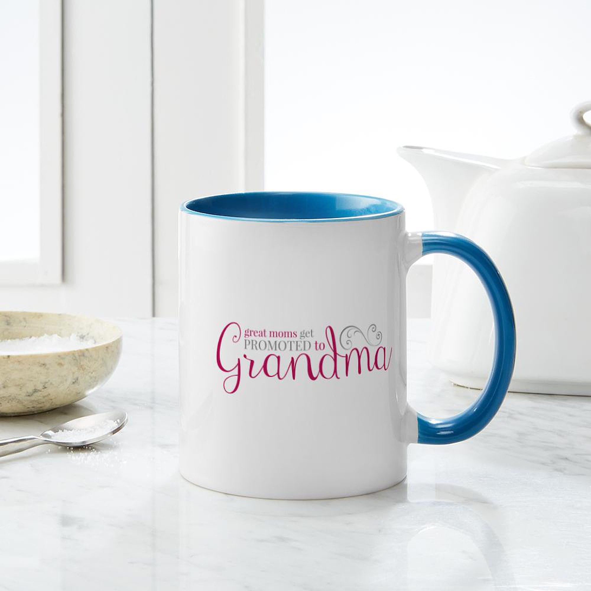 11 oz (325 ml) Ceramic Coffee Mug - Funny Promoted To Grandma Gift - Perfect for Mother's Day, Birthday & Retirement Celebrations