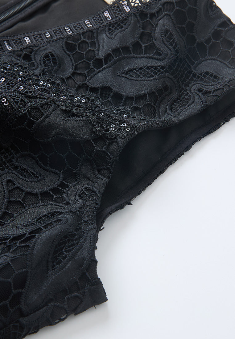 Elegant V-Neck Hollow Carved Lace Panel Dress for Women - Perfect for Weddings, Parties & Special Occasions