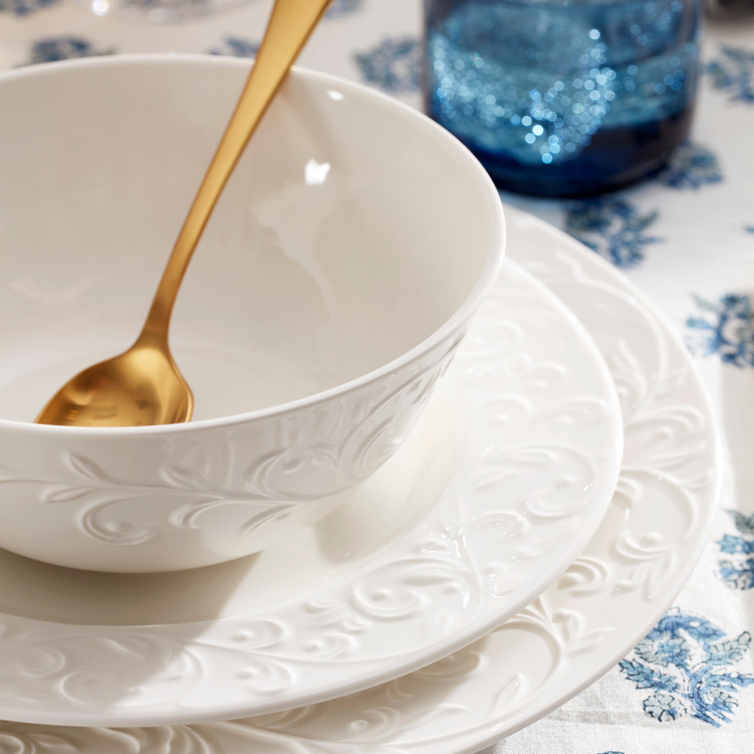 Opal Innocence Carved 16-Piece Dinnerware Set - Elegant Porcelain Tableware for Formal Dining & Special Occasions