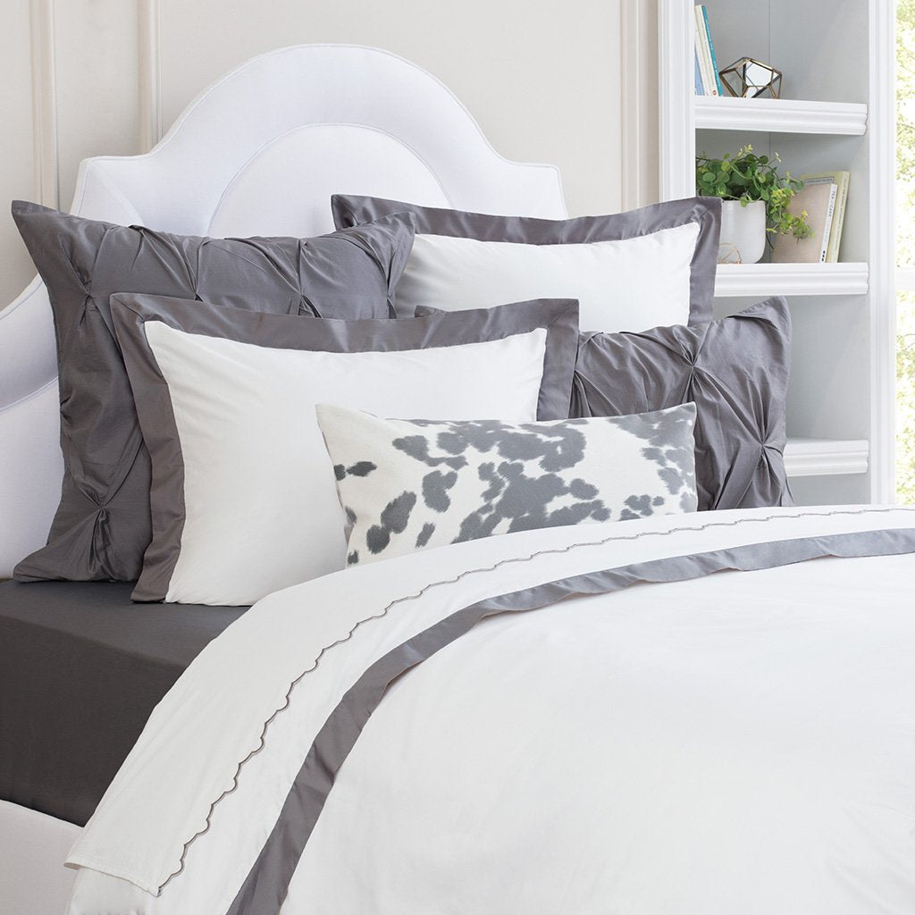 Premium Charcoal Grey Linden Border Duvet Cover Set - Soft & Breathable Bedding for Queen/King Size - Perfect for Modern & Cozy Bedroom Decor