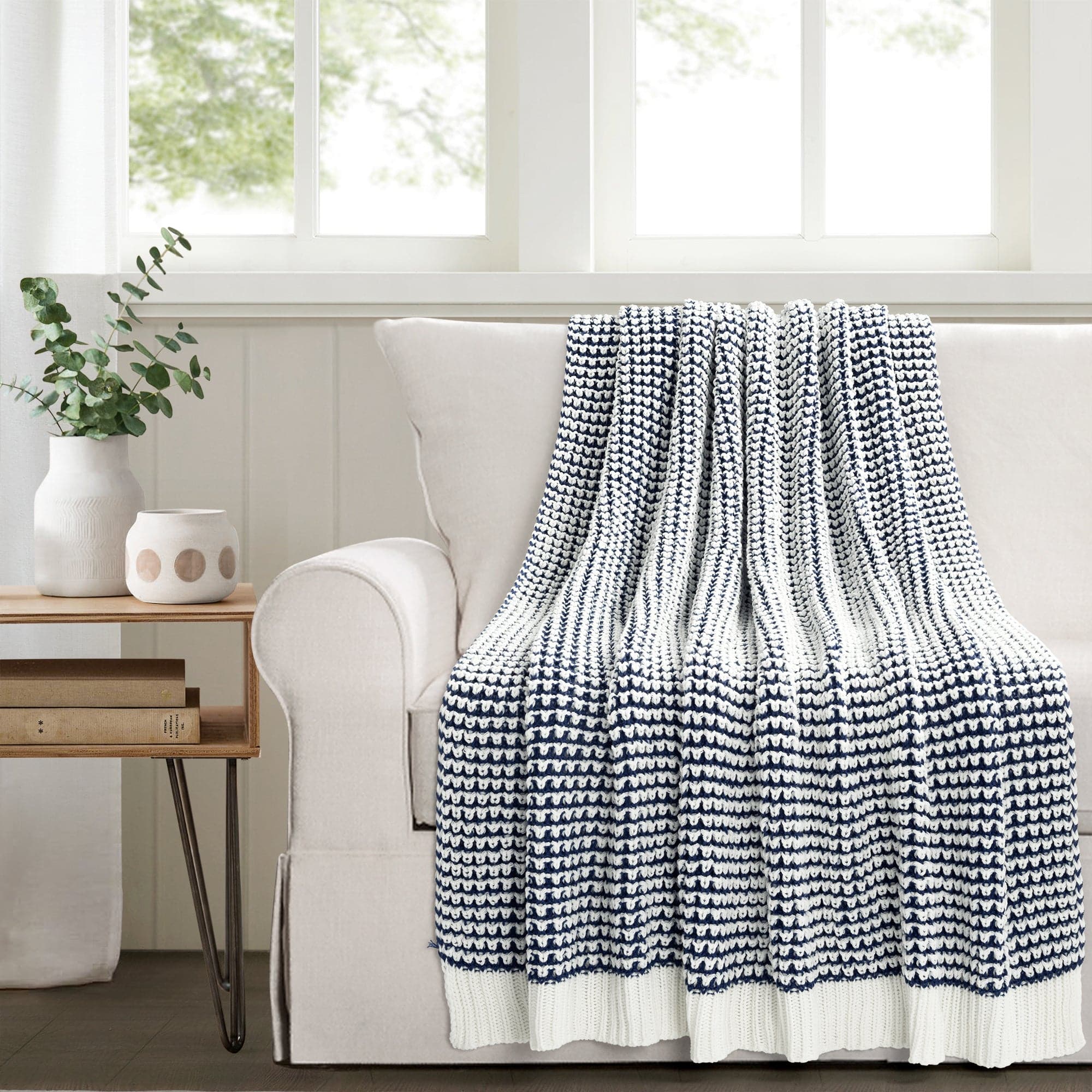 Cozy Soft Knitted Throw Blanket - Warm & Luxurious Chunky Knit Blanket for Couch, Bed, Sofa - Perfect for Winter, Home Decor & Gift