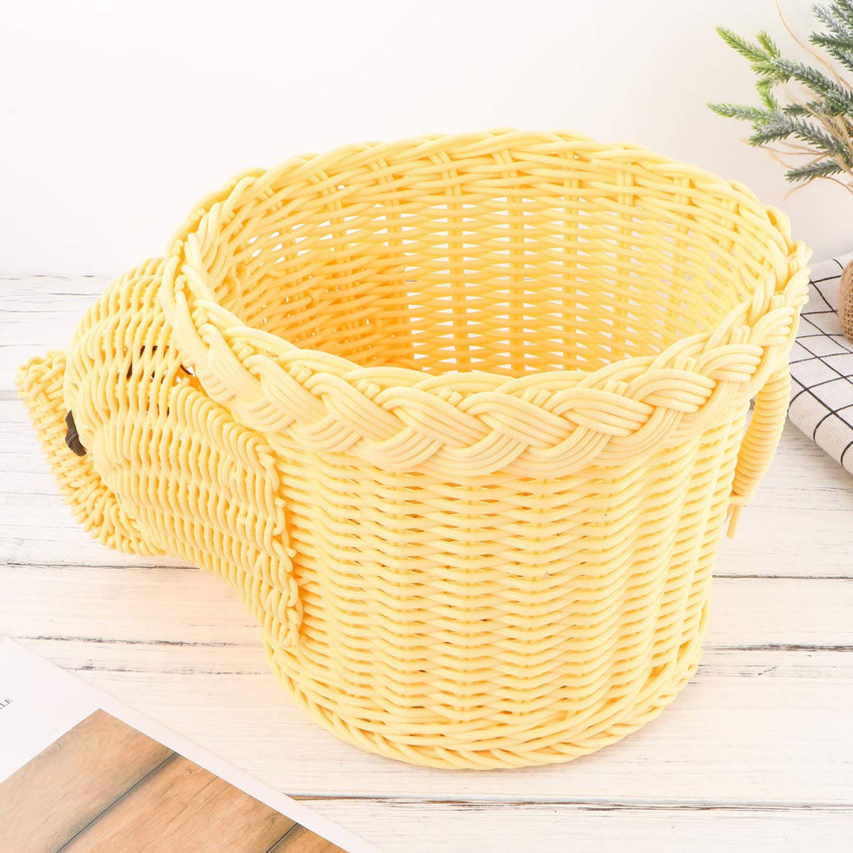 Cabilock Rattan Bread Basket - Bamboo Fruit Stand for Candy, Child Food Serving - 1pc Tabletop Basket for Kitchen, Dining, Picnic & Party Decor