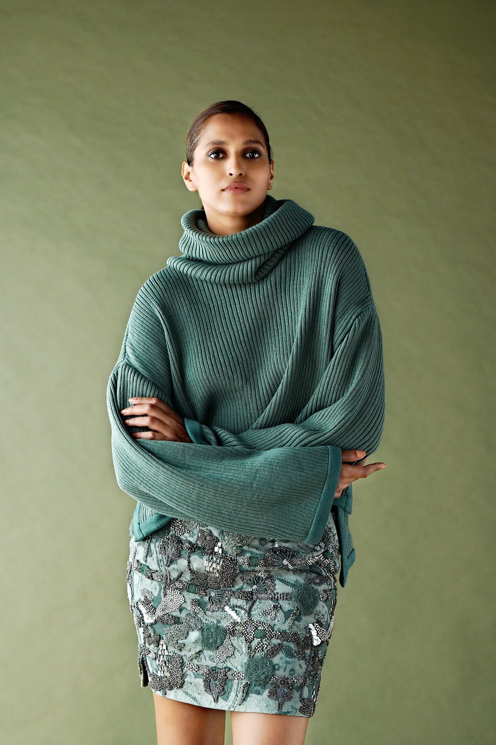 Elegant Jade Green Jumper for Women - Soft & Comfortable Knit Sweater - Perfect for Fall & Winter Fashion, Office Wear, and Casual Outings