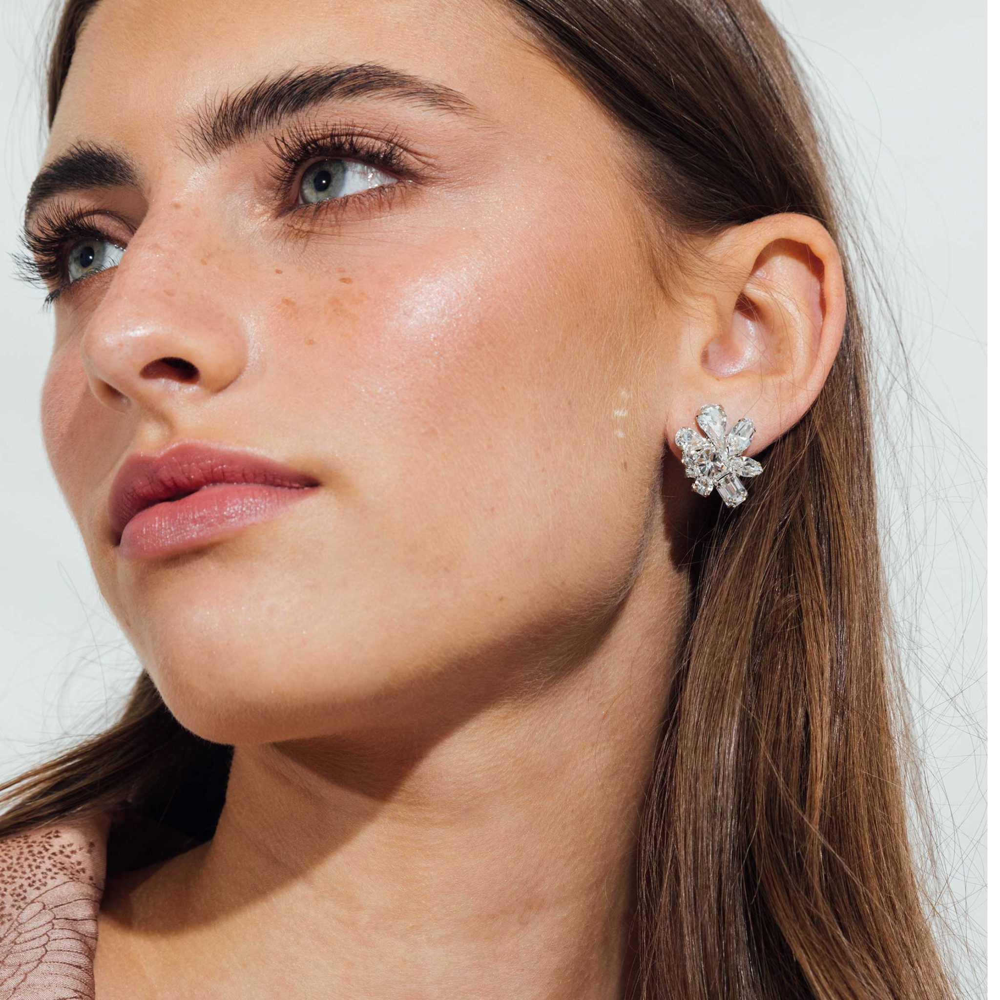 Exquisite Birdie Earrings for Women - Elegant Feather & Bird Design Jewelry - Perfect for Daily Wear, Parties & Gifts