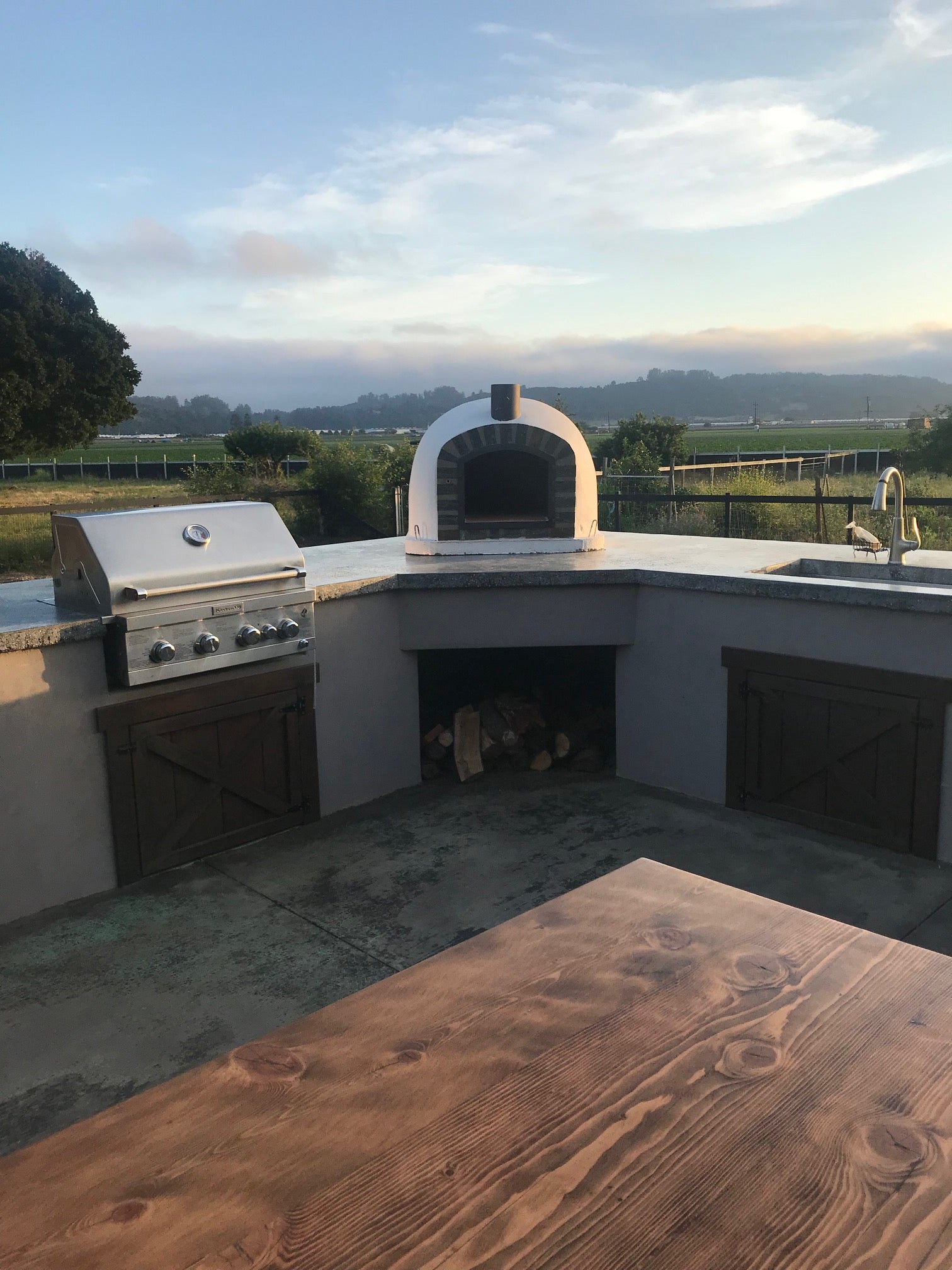 Premium LISBOA STONE ARCH Hybrid Pizza Oven - Outdoor Wood & Gas Pizza Maker for Backyard, Patio, and Restaurant Use