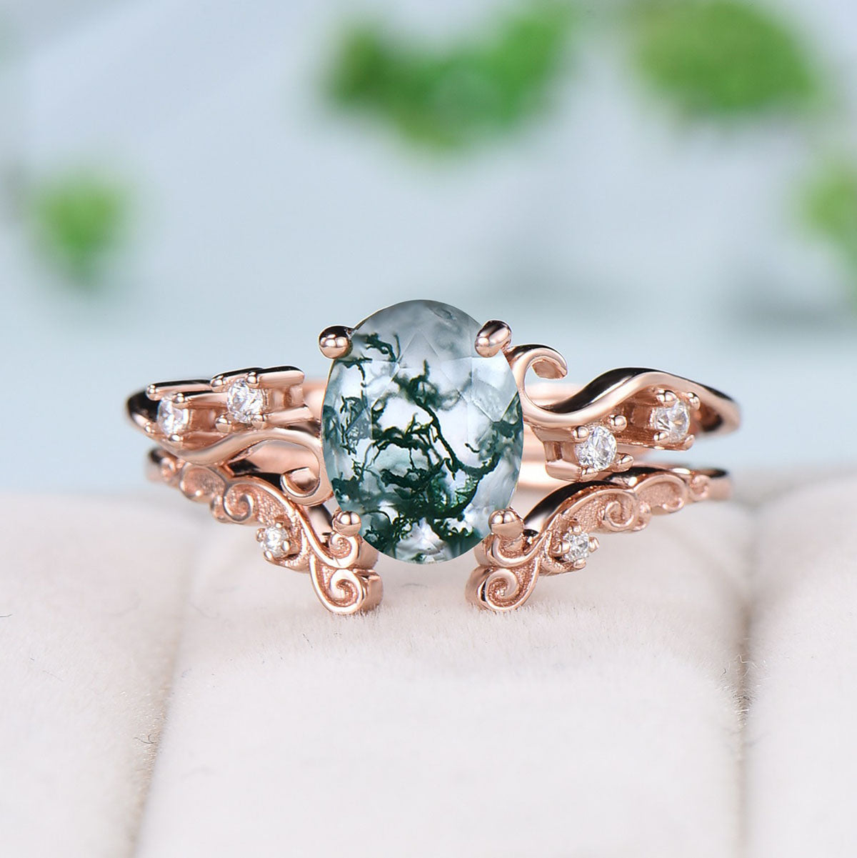 Vintage Moss Agate Engagement Ring Set - 1.5CT Oval Aquatic Agate with Diamond Cluster Wedding Ring - Natural Green Crystal Proposal Gift for Her - Perfect for Anniversaries, Valentine's Day & Romantic Occasions