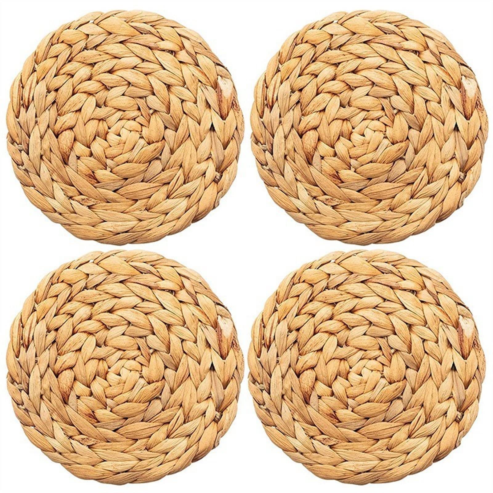 BZGKNUL Set of 4 Round Handmade Water Hyacinth Woven Placemats - Heat Resistant & Non-Slip Table Mats for Dining, Kitchen, or Outdoor Picnic Use