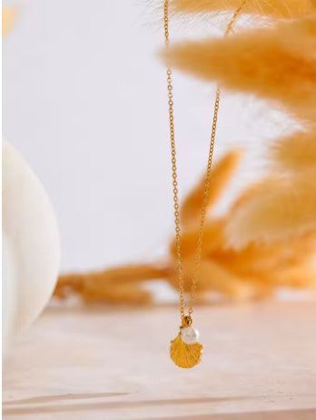 Elegant Rhinestone Pearl & Seashell Necklace for Women - Beach Wedding, Party & Evening Wear Jewelry