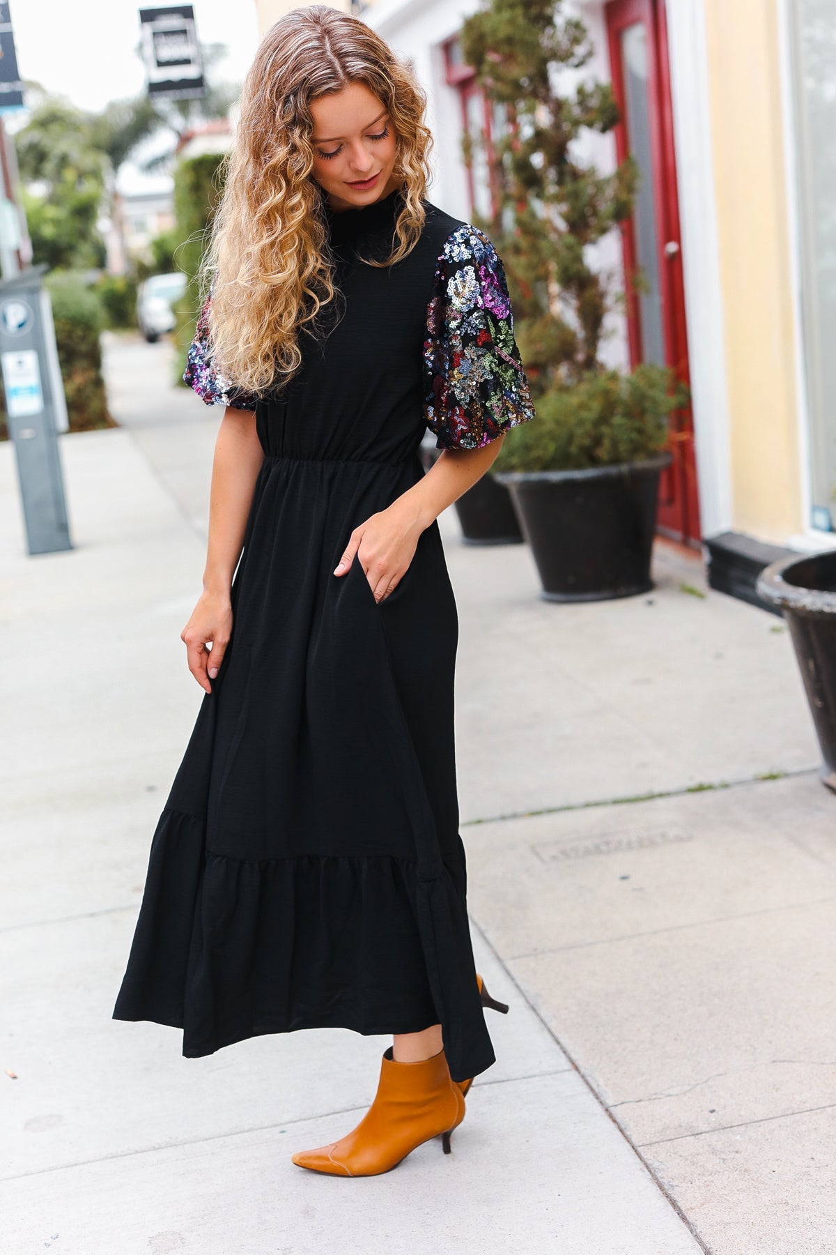 Elegant Black Floral Sequin Puff Sleeve Mock Neck Tiered Maxi Dress for Women - Perfect for Evening Parties, Weddings & Special Occasions