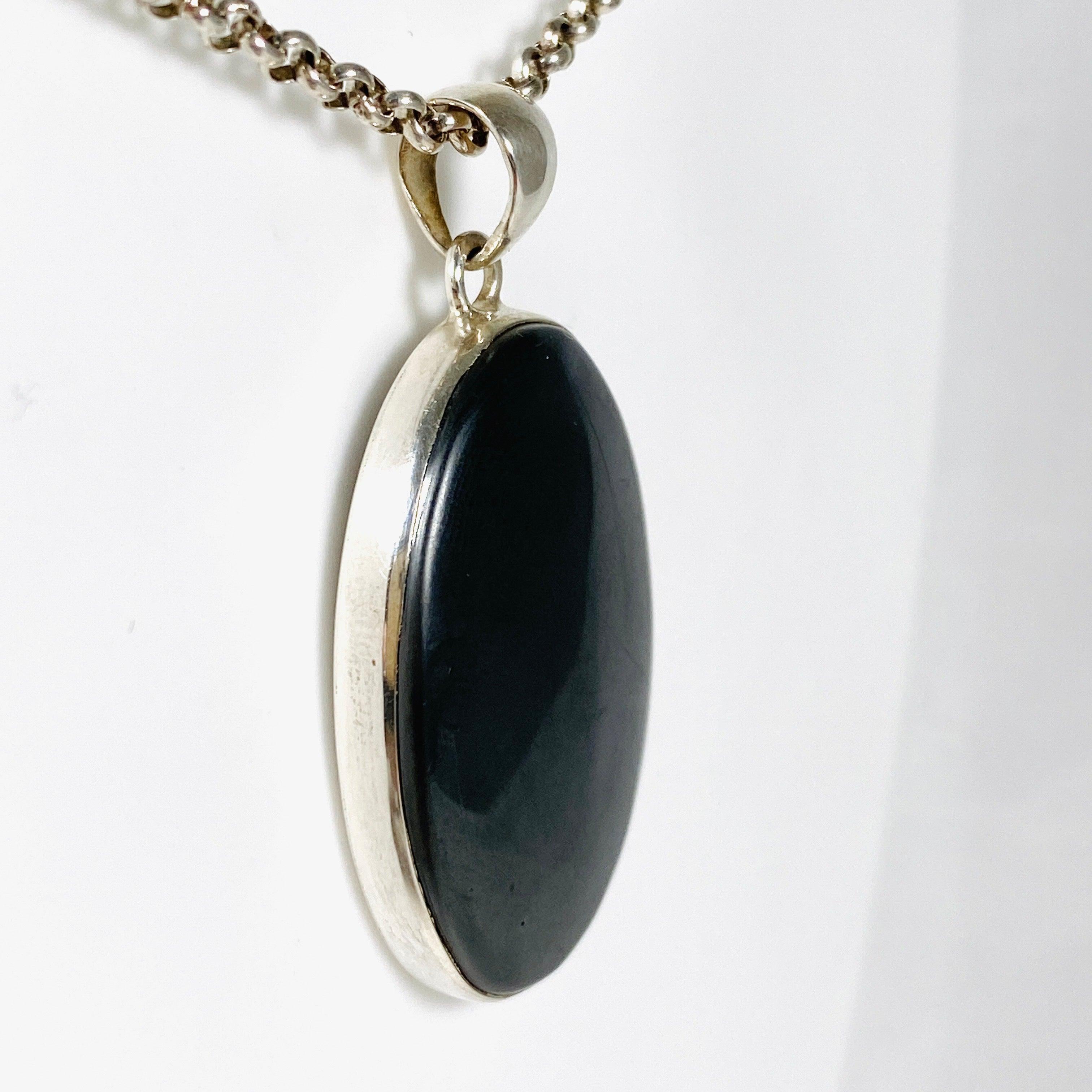 Elegant Hematite Oval Pendant Necklace KPGJ2998 - Perfect for Meditation, Energy Healing & Spiritual Jewelry Gifts