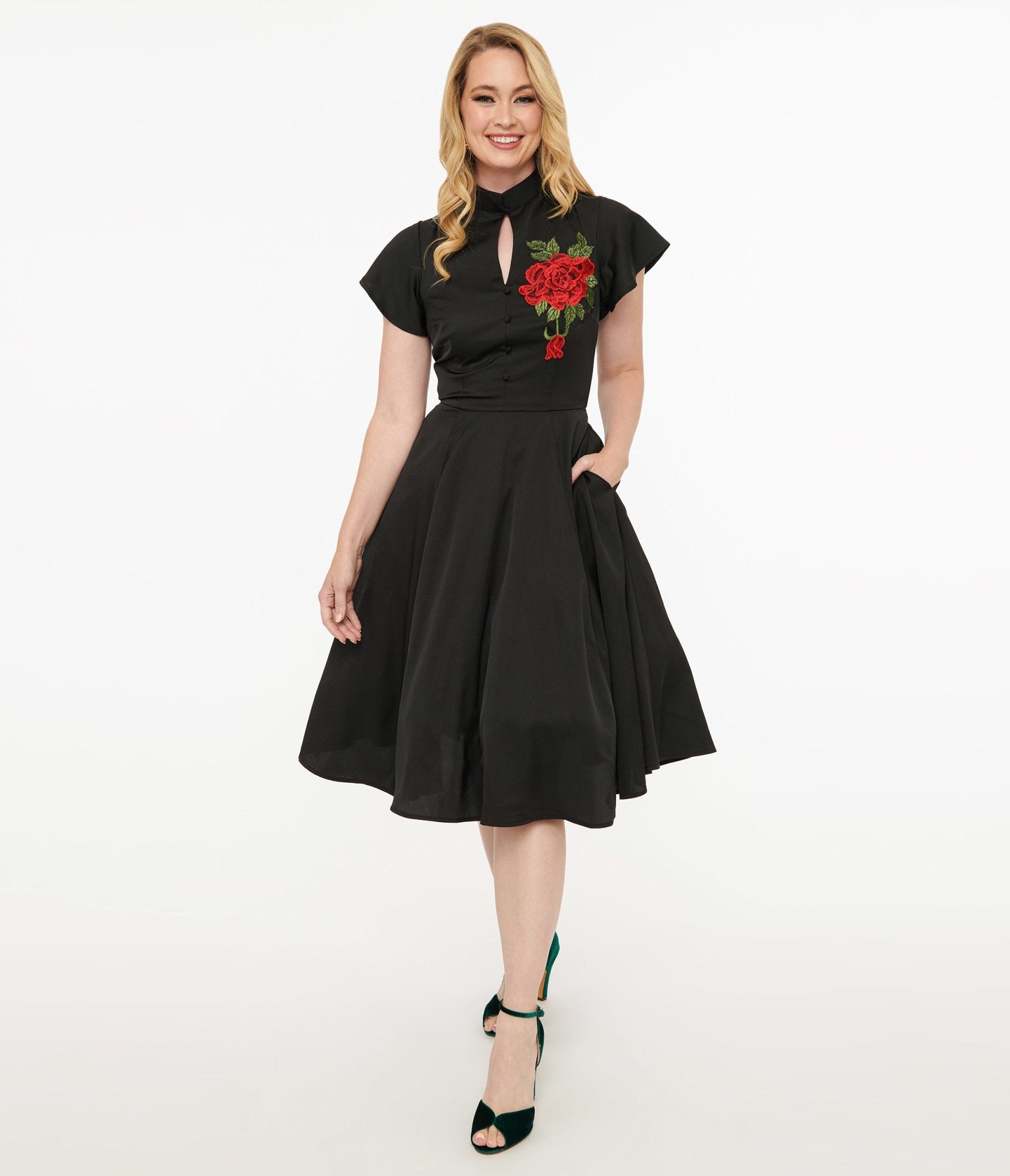 Vintage 1940s Black & Red Poinsettia Baltimore Swing Dress - Retro Christmas Party Dress for Holiday Gatherings & Swing Dancing