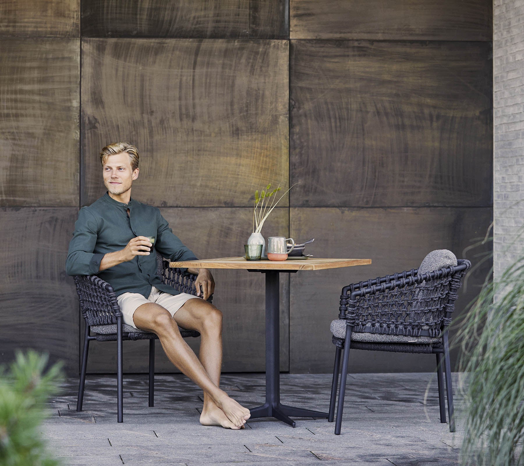 Round Drop Cafe Table 60cm Diameter - Perfect for Small Spaces, Patios, and Coffee Shops