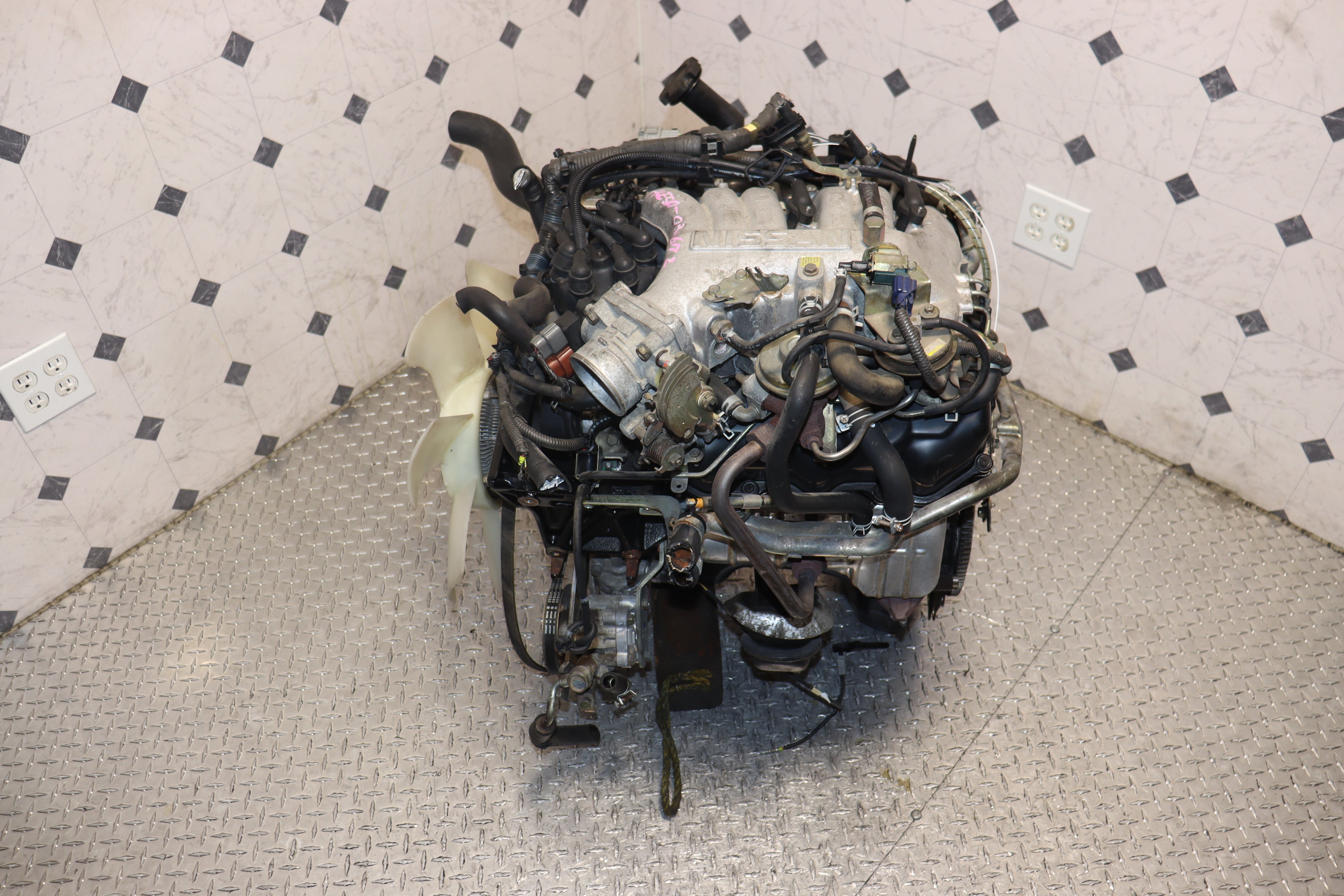 JDM Nissan VG33 3.3L V6 Engine for 1996-2004 Frontier Xterra Pathfinder QX4 - High Performance Replacement Engine for Off-Road & Daily Driving