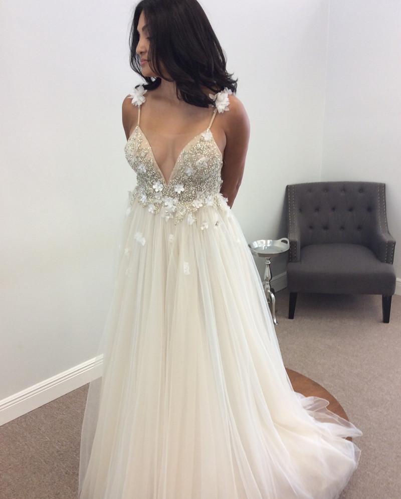 Boho Chic Pearl Beaded V-Neck Tulle Beach Wedding Dress - Elegant Summer Bridal Gown for Beach Ceremony, Destination Wedding & Romantic Photoshoot