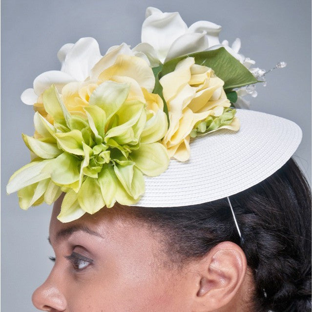 SE6020 Elegant Wedding Fascinator Hat with Assorted Flowers - Perfect for Bridal, Garden Parties & Formal Events
