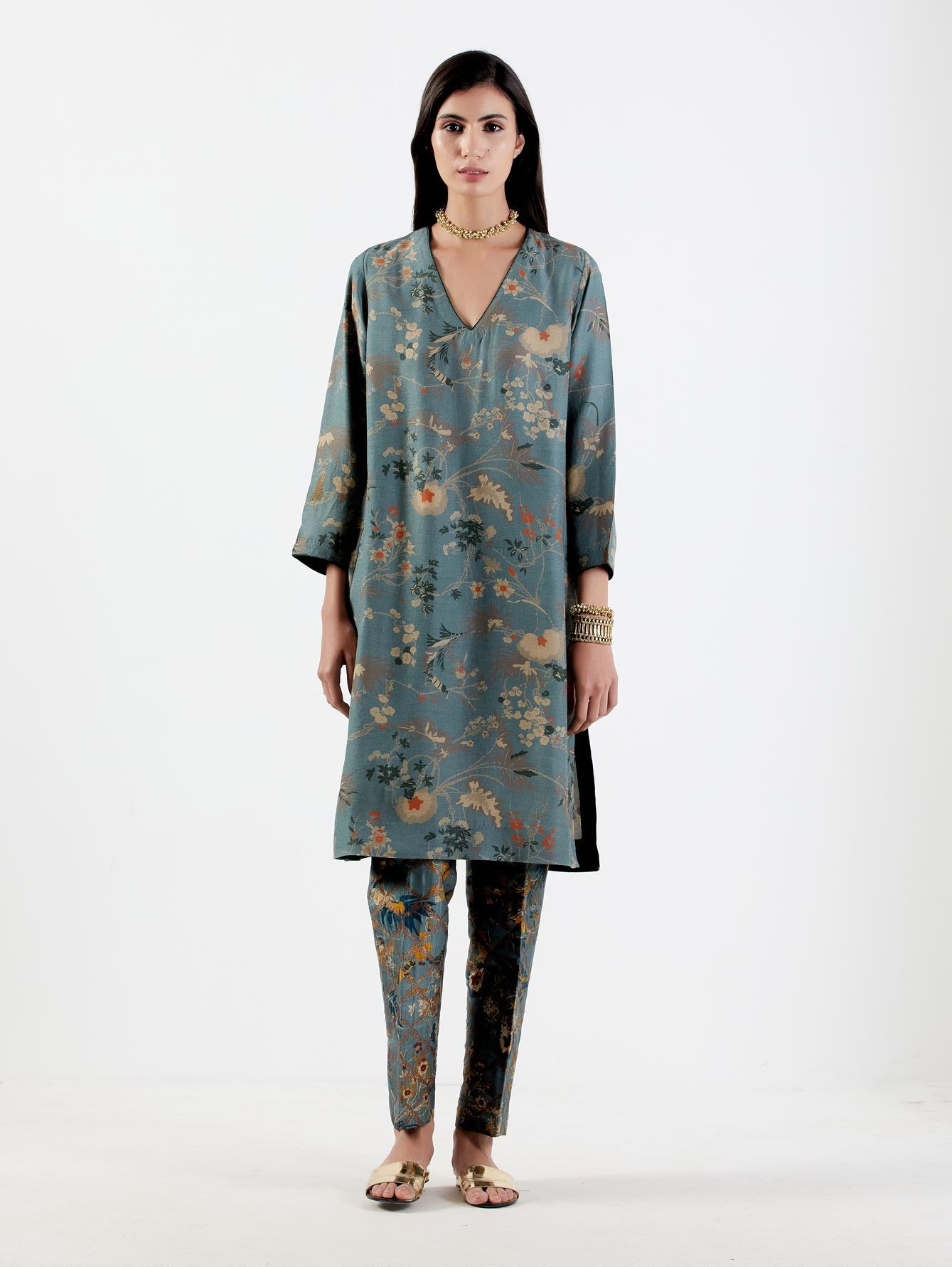 Elegant V Neck Kurta for Women - Premium Muga Satin Fabric - Comfortable & Stylish Indian Ethnic Wear - Perfect for Festivals, Weddings & Special Occasions