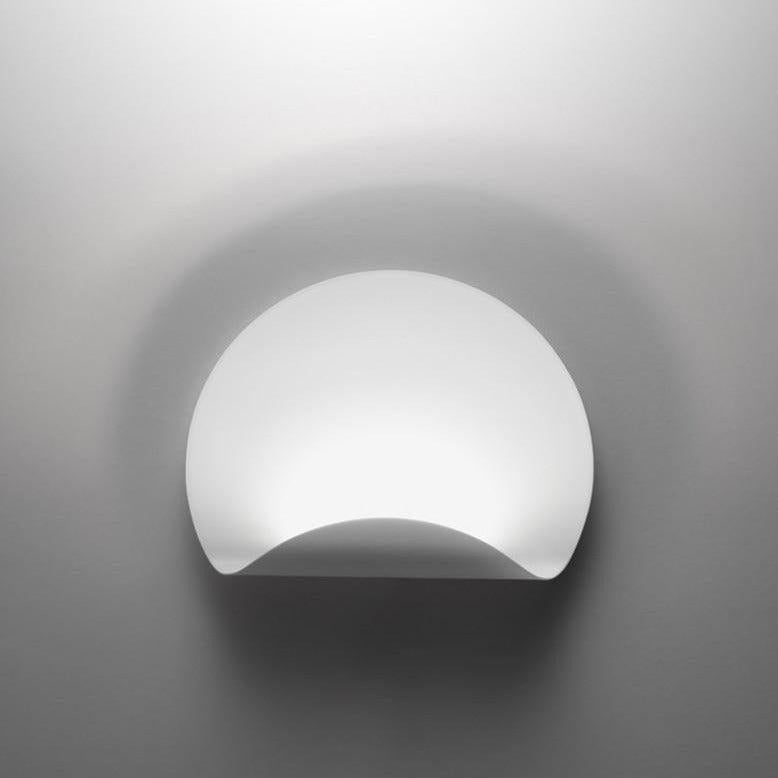 Eclipse Modern Metal Wall Lamp - Sleek Black Finish for Living Room, Bedroom, or Hallway Lighting - Perfect for Ambient & Accent Decor