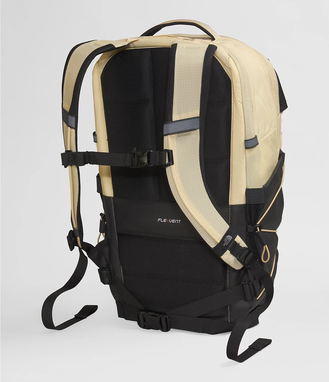 The North Face Borealis Backpack - Lightweight Hiking & Travel Daypack for Men & Women - Durable Laptop Backpack for School, Work, Outdoor Adventures & Commuting