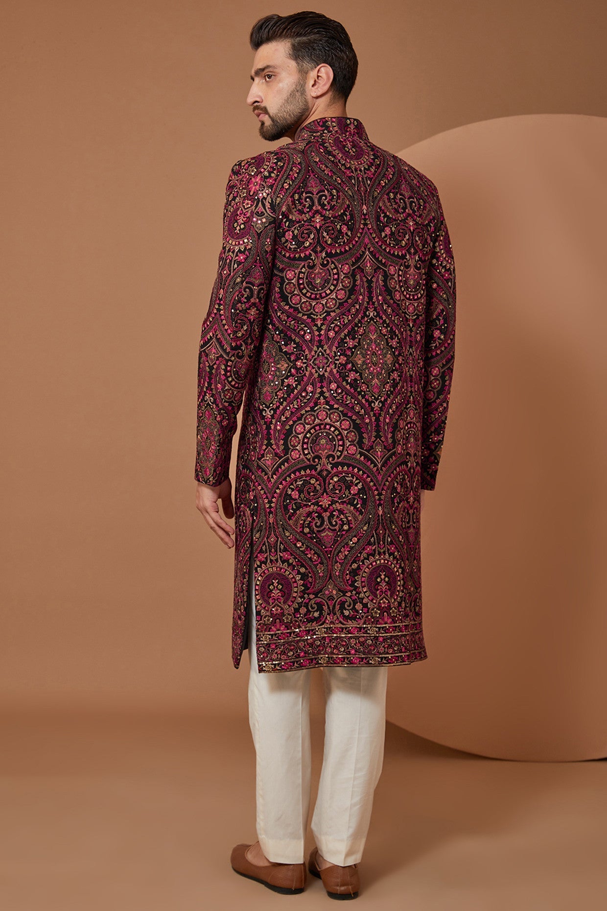 Exquisite Kashmiri Embroidered Sherwani for Men - Traditional Indian Wedding Attire & Festive Occasions