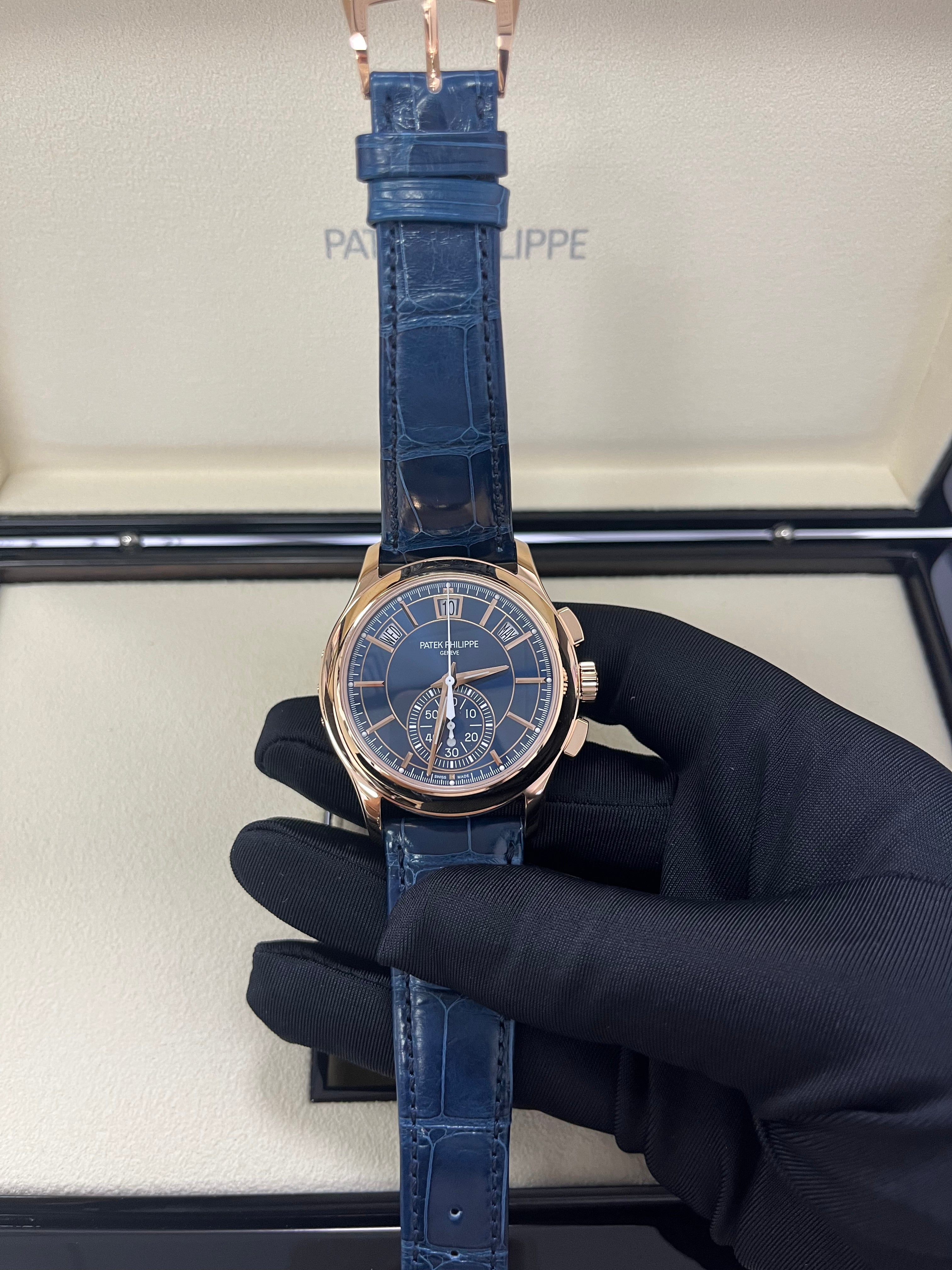 Patek Philippe Annual Calendar Chronograph 5905R-010 Men's Watch - Luxury Rose Gold Blue Dial Automatic Watch for Business & Formal Occasions