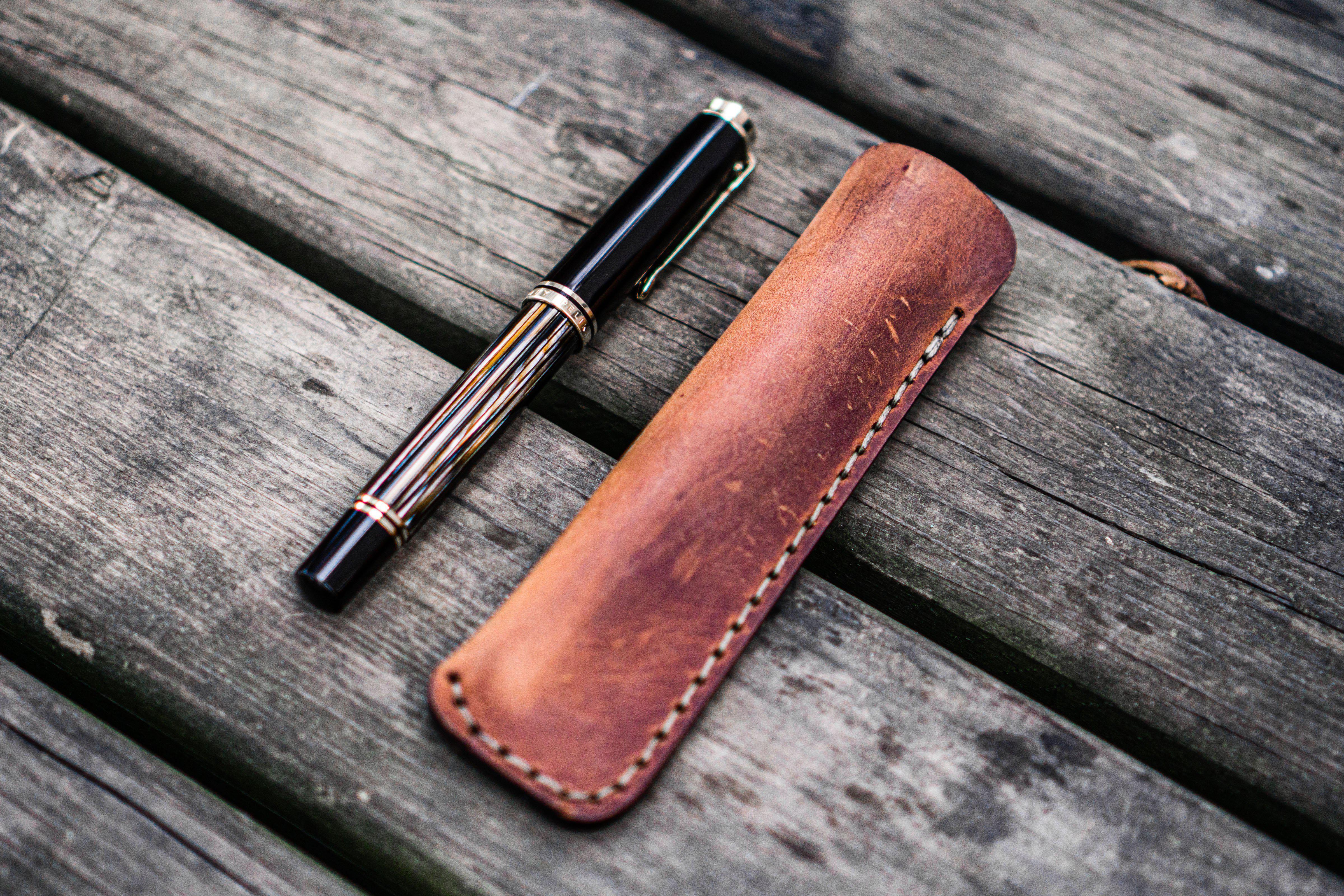 Premium Genuine Leather Single Fountain Pen Case - Crazy Horse Tan - Elegant Pen Pouch for Writing Enthusiasts | Perfect Gift for Writers, Calligraphers & Professionals