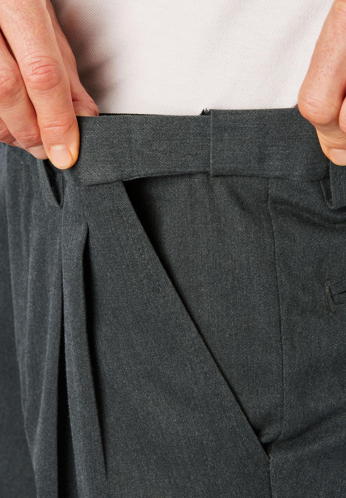KingSize Men's Big & Tall Wrinkle-Free Pleated Front Shorts with Expandable Waistband - Perfect for Summer, Casual Wear & Outdoor Activities