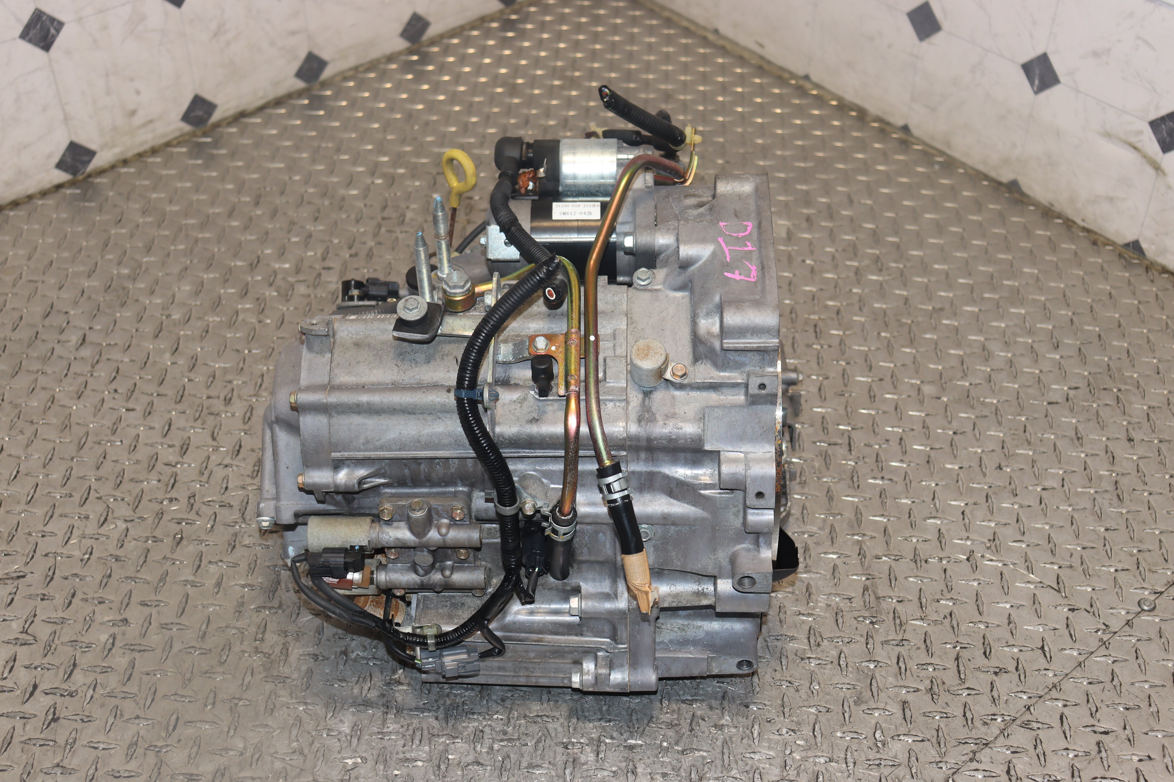 JDM D17A Auto Transmission for 2001-2005 Honda Civic 1.7L - Smooth Gear Shifting for Daily Commute & Performance Driving