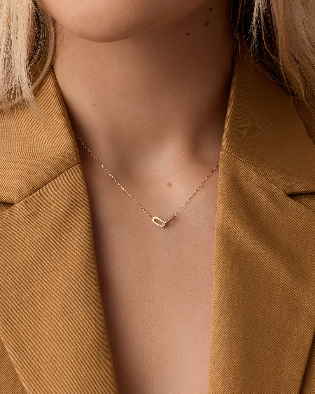 Diamond Bond Interlocking Link Necklace for Women - Elegant 14K Gold Plated Chain Jewelry for Everyday Wear & Special Occasions