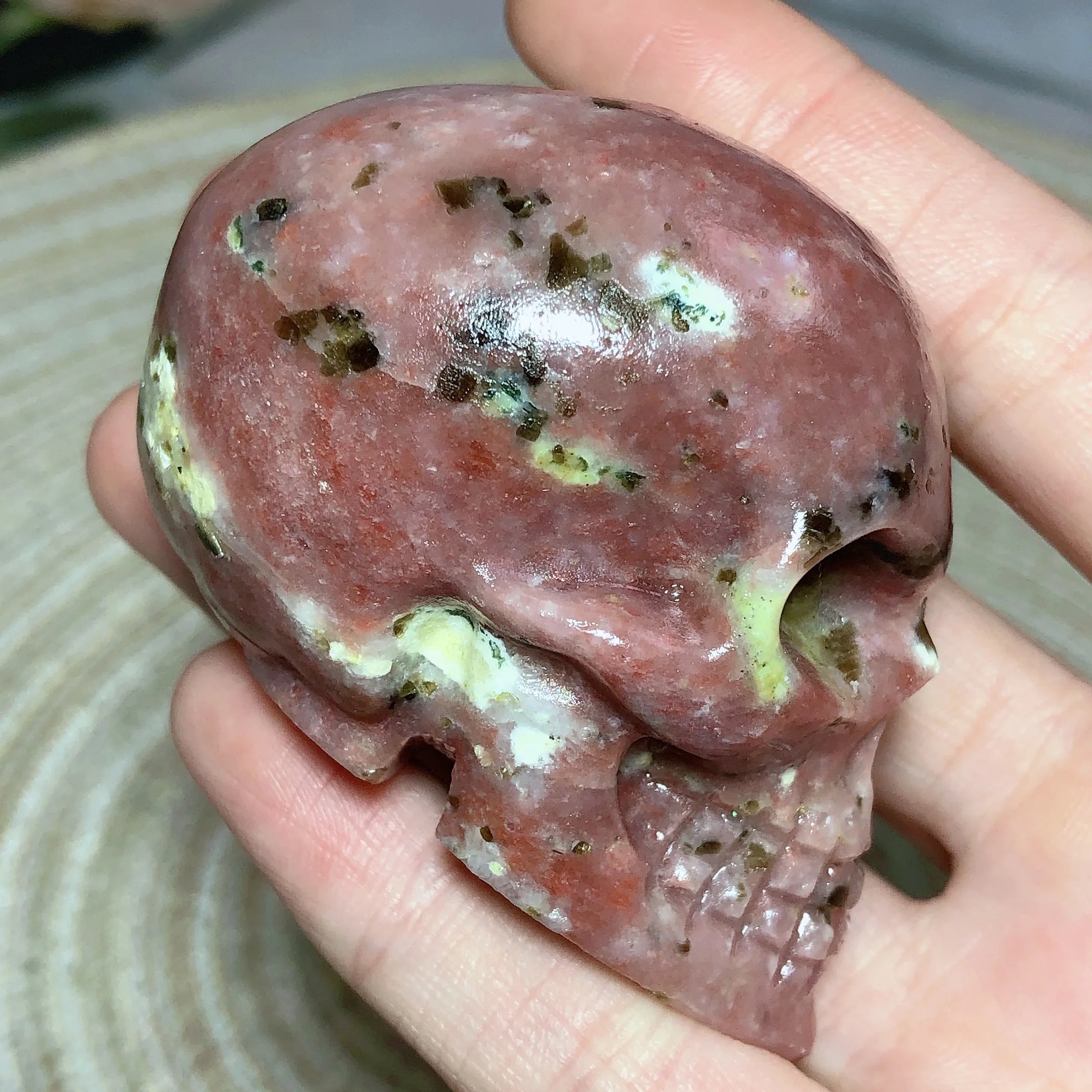 Natural Pink Moonstone & Green Tourmaline Skull Carving - Healing Crystal for Reiki Energy, Spiritual Decor & Home Protection - Perfect for Meditation, Yoga & Positive Energy Spaces