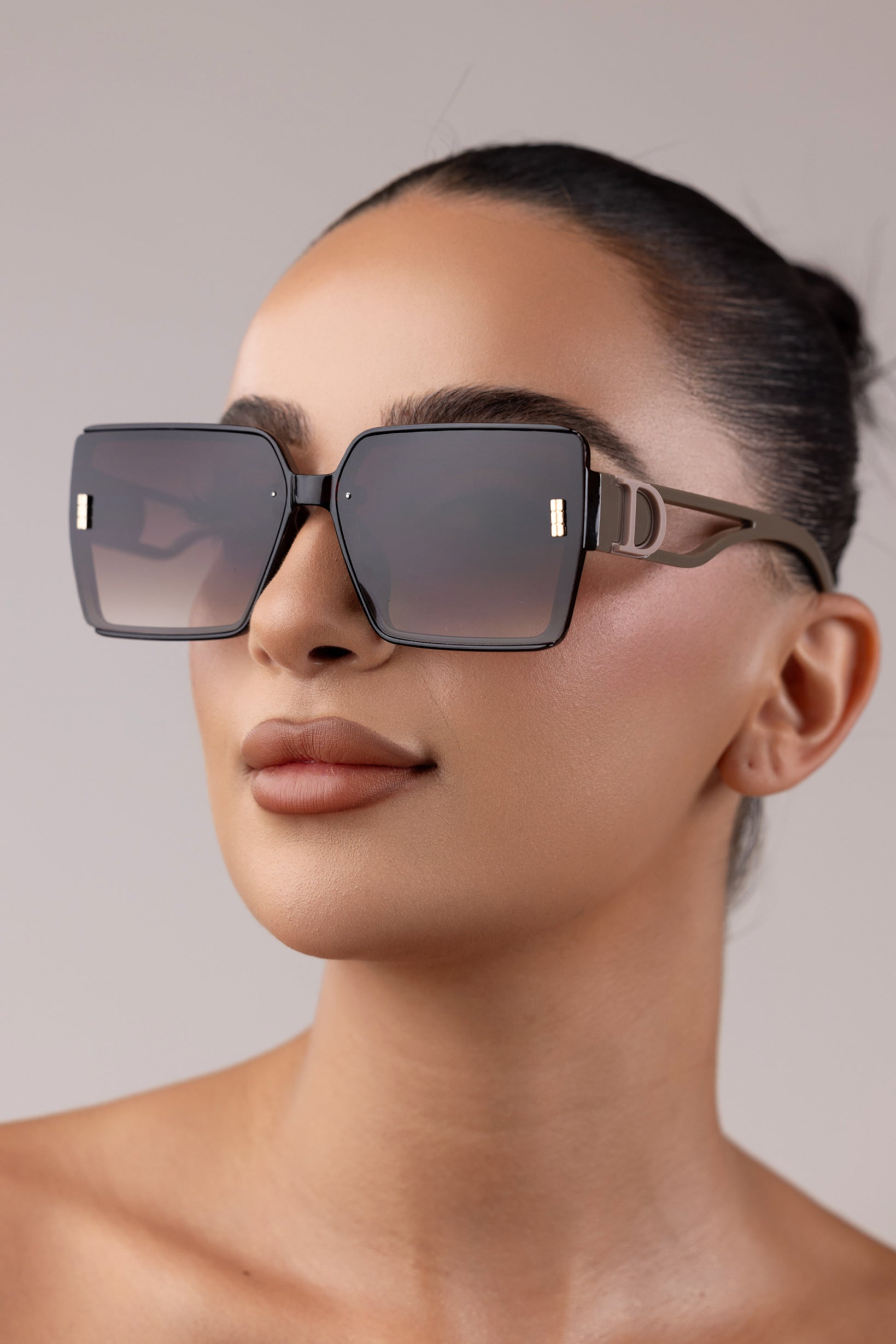Anna Sunglasses - Trendy UV Protection Women's Fashion Sunglasses for Outdoor Activities, Beach, and Driving