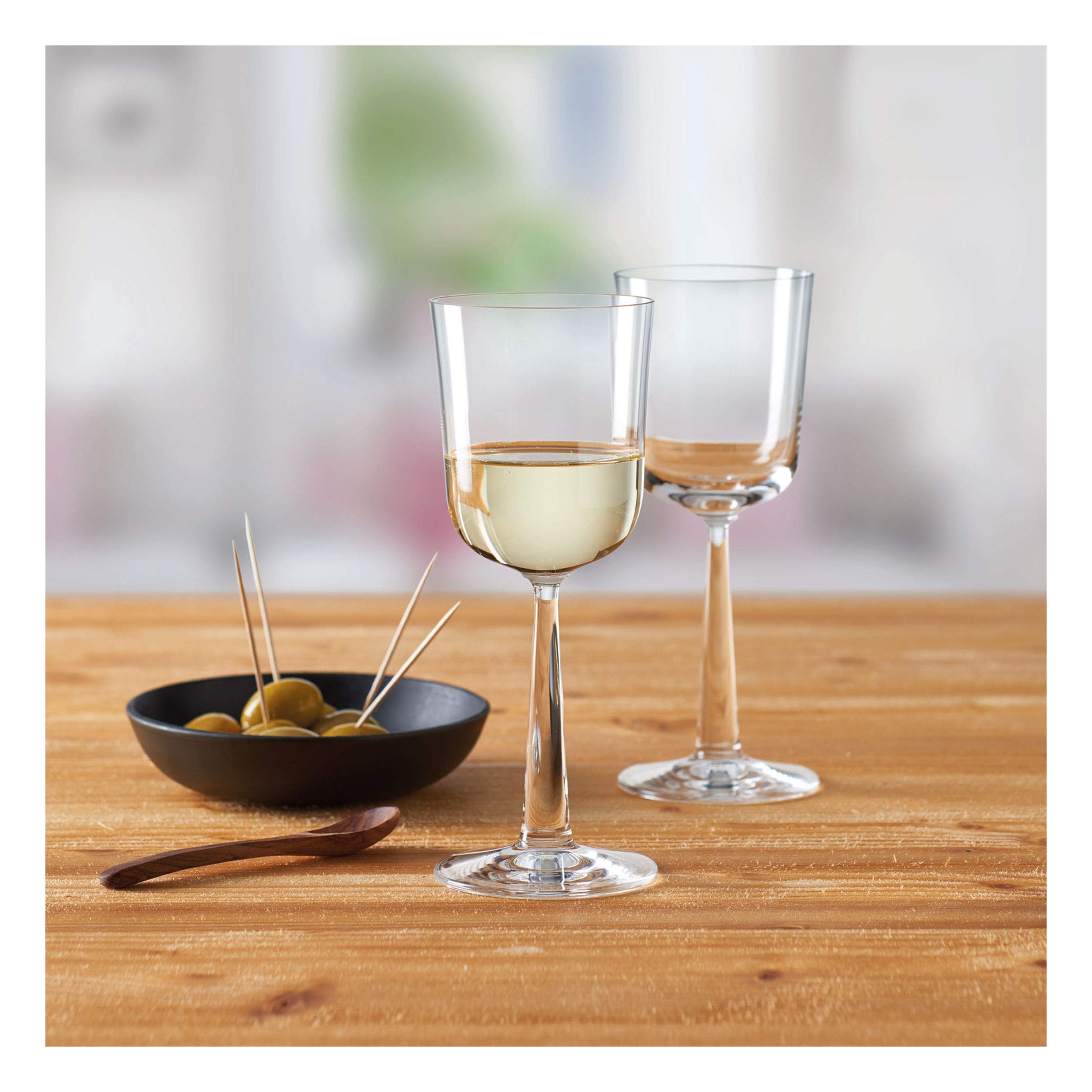 Premium 300ml White Wine Glasses Set - Elegant Crystal Clear Goblets for Chardonnay, Sauvignon Blanc & Riesling - Perfect for Dinner Parties, Weddings & Romantic Evenings