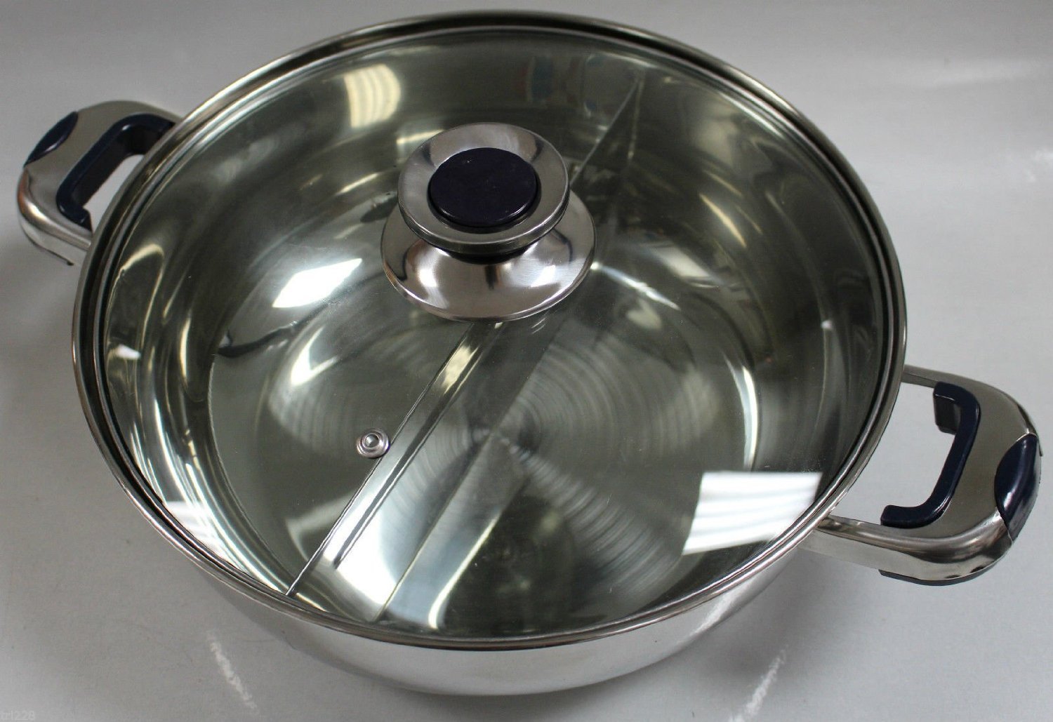 32cm Shabu Shabu Hot Pot with Removable Divider - Dual-Sided Electric Hot Pot for Korean BBQ & Chinese Hot Pot at Home | Perfect for Family Gatherings & Dinner Parties