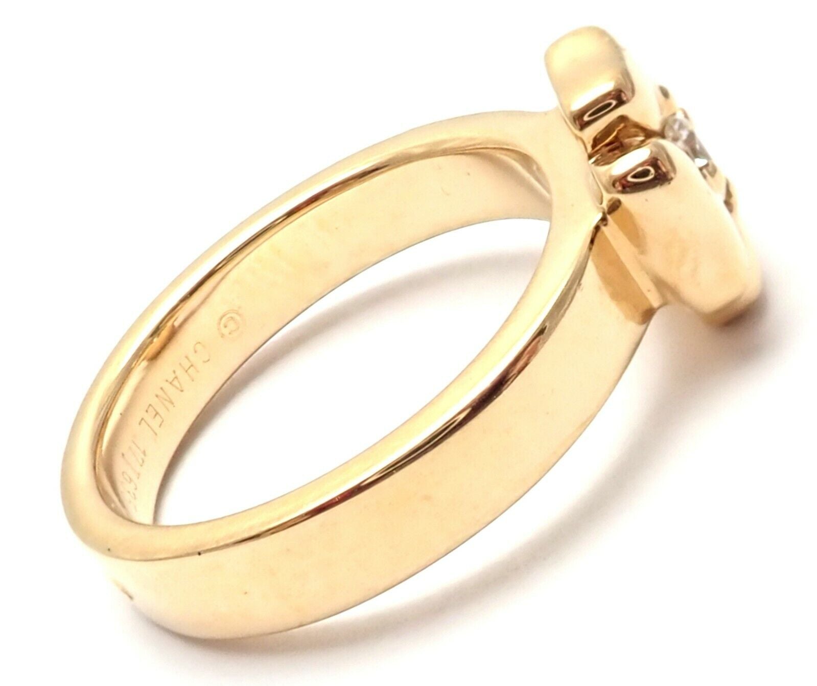 Luxury Chanel 18k Yellow Gold Diamond Four Leaf Clover Ring for Women - Elegant Jewelry Gift for Anniversary, Birthday & Special Occasions
