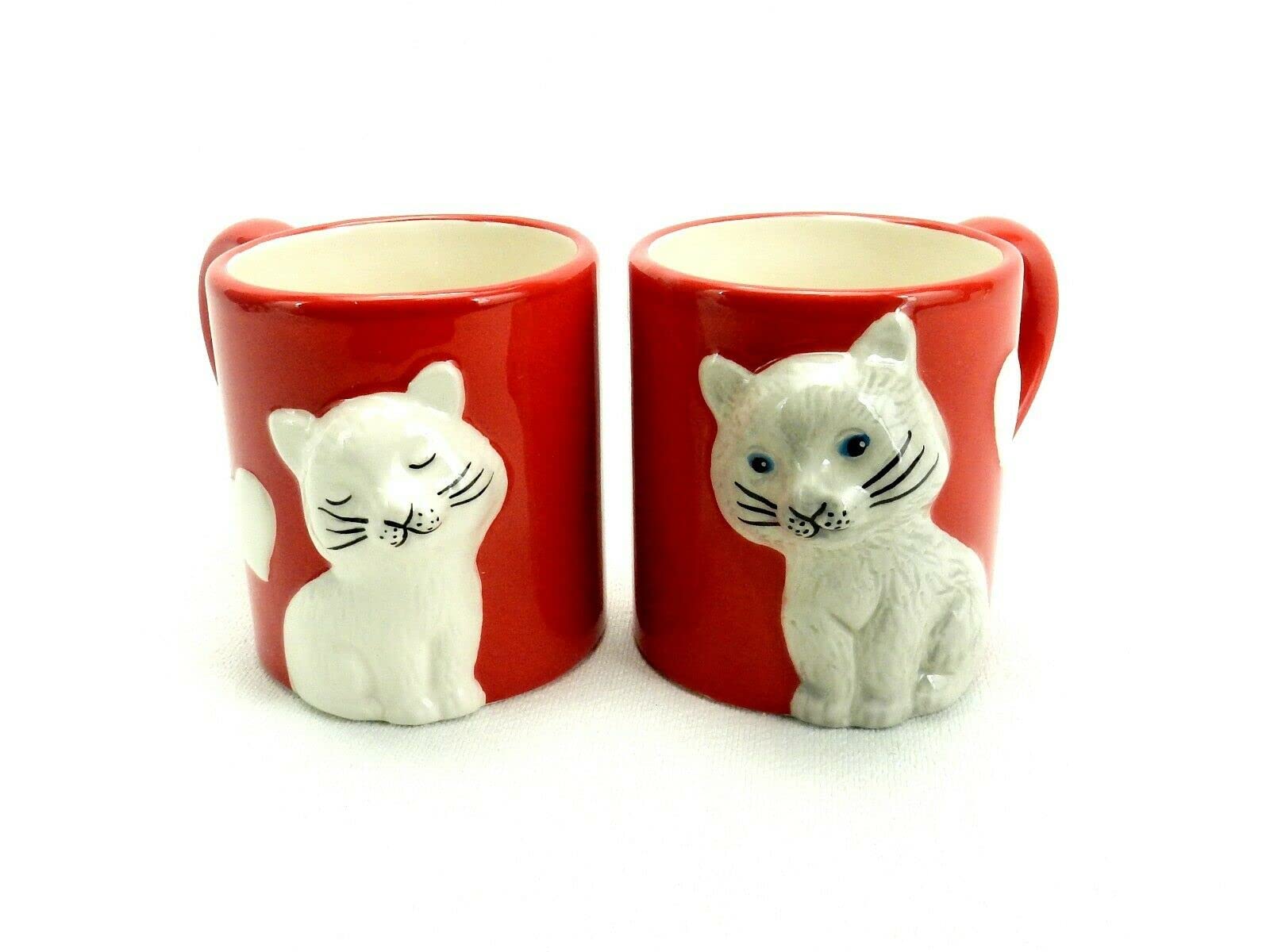 TDL Kissing Cat Coffee Mugs Set of 2 - Cute Matching Ceramic Cups with 3-Finger Loop Handles for Easy Grip, Dishwasher Safe, 3.25