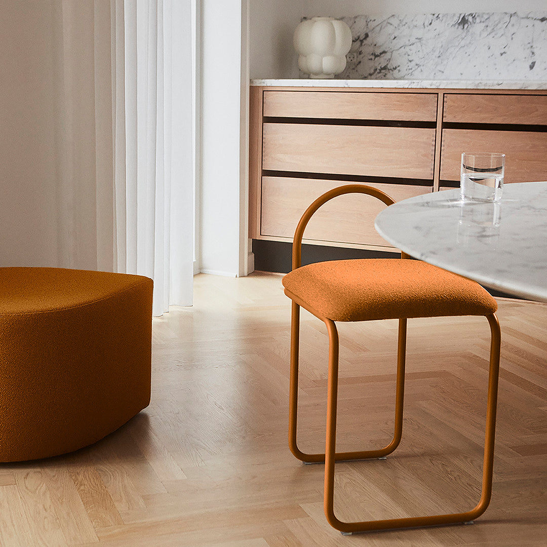 AYTM Angui Chair - Modern Ergonomic Lounge Chair for Living Room, Office & Reading - Comfortable Mid-Century Design with Wooden Legs